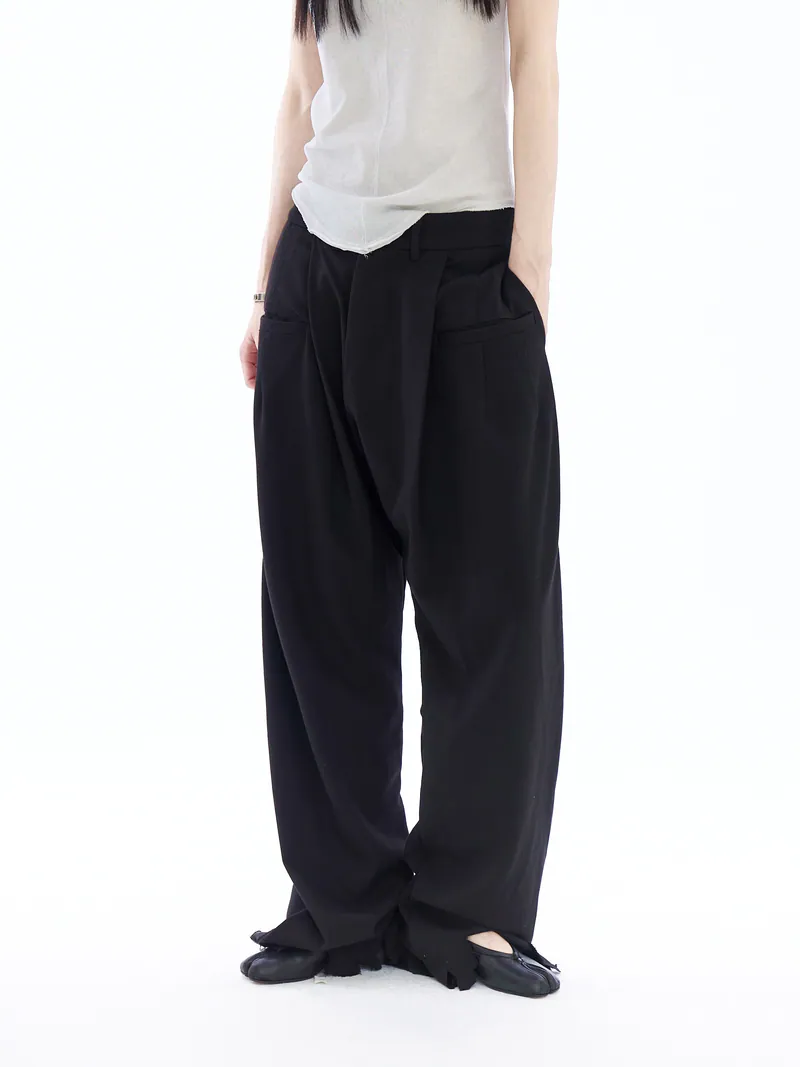 PIP FRAYED-HEM PLEATED PANT