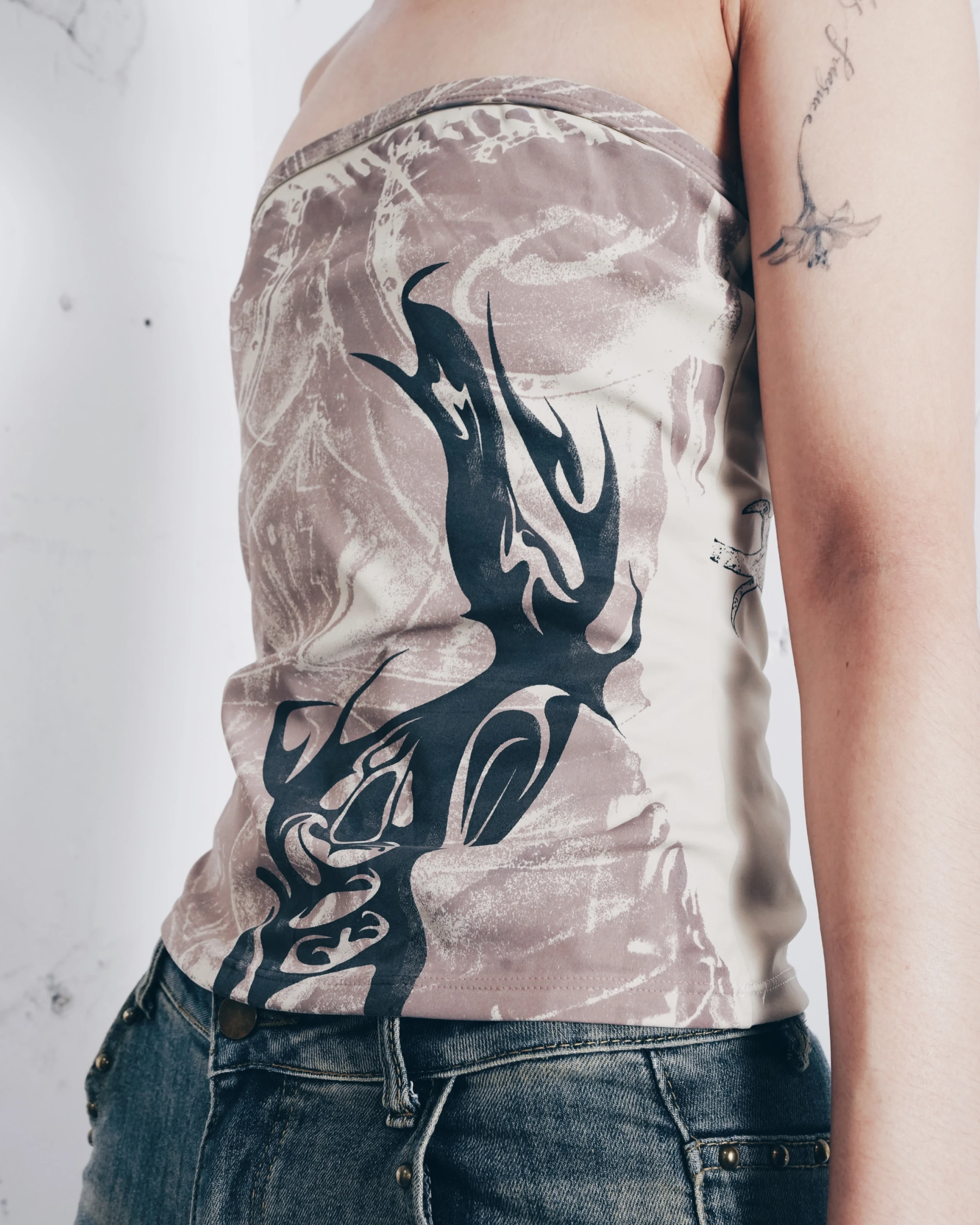 KJのANIMAMUCSIIII NTDDR tee - women's Tube Top