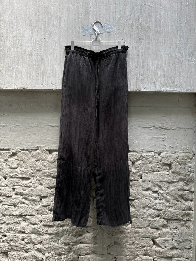 SILVER NINE Frayed Drawstring Wide-Leg Trousers 鬚邊抽繩落地長褲(UNISEX) / FRAGMENTS-017-BK