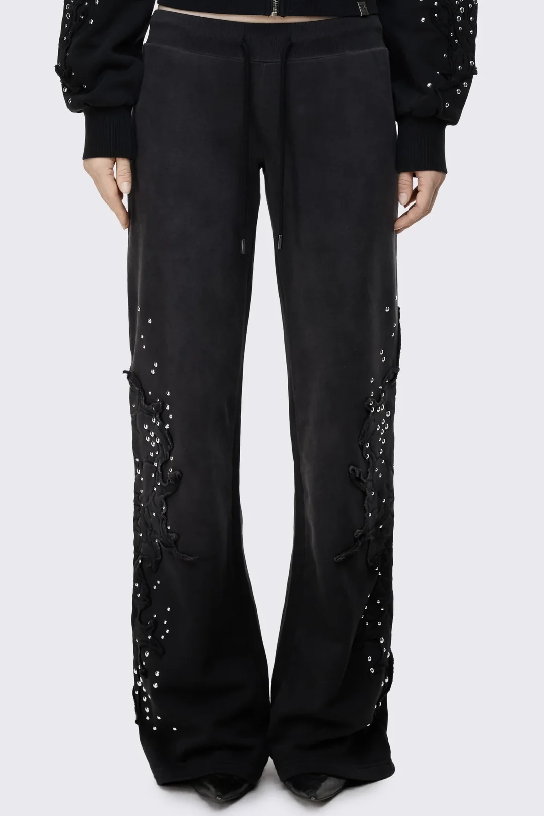 MINGA LONDON Breathe Sigil Studded Patch Bootcut Sweatpants