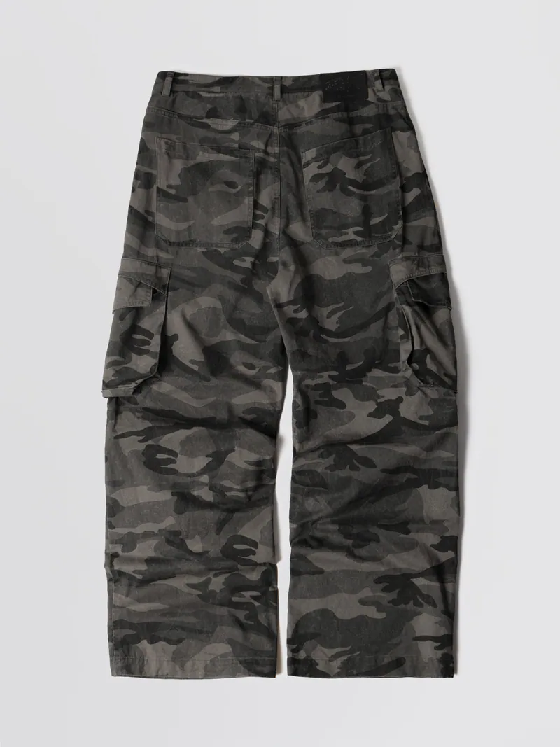 ANONYMOUS TALKING F26-P02 Camo Cargo Pants