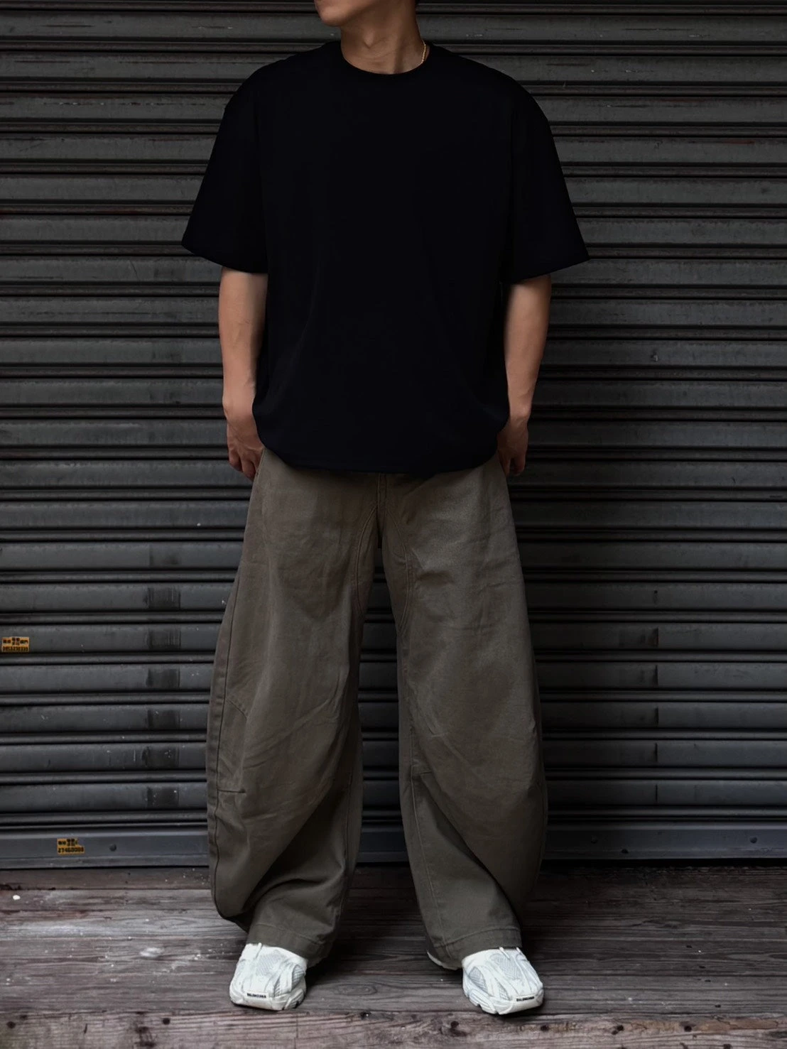 彎刀牛仔褲