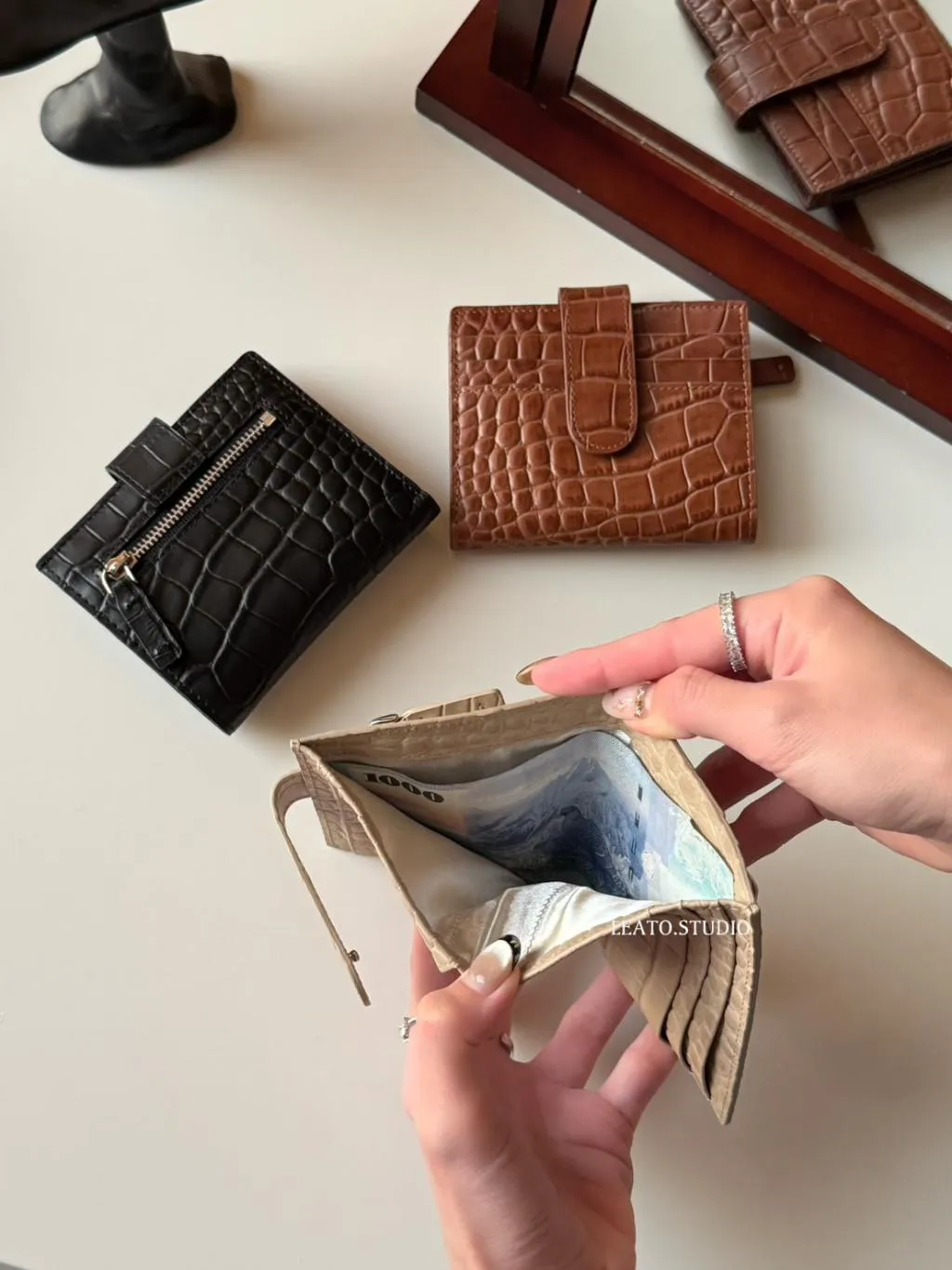 bucks&leather 牛皮對折短夾