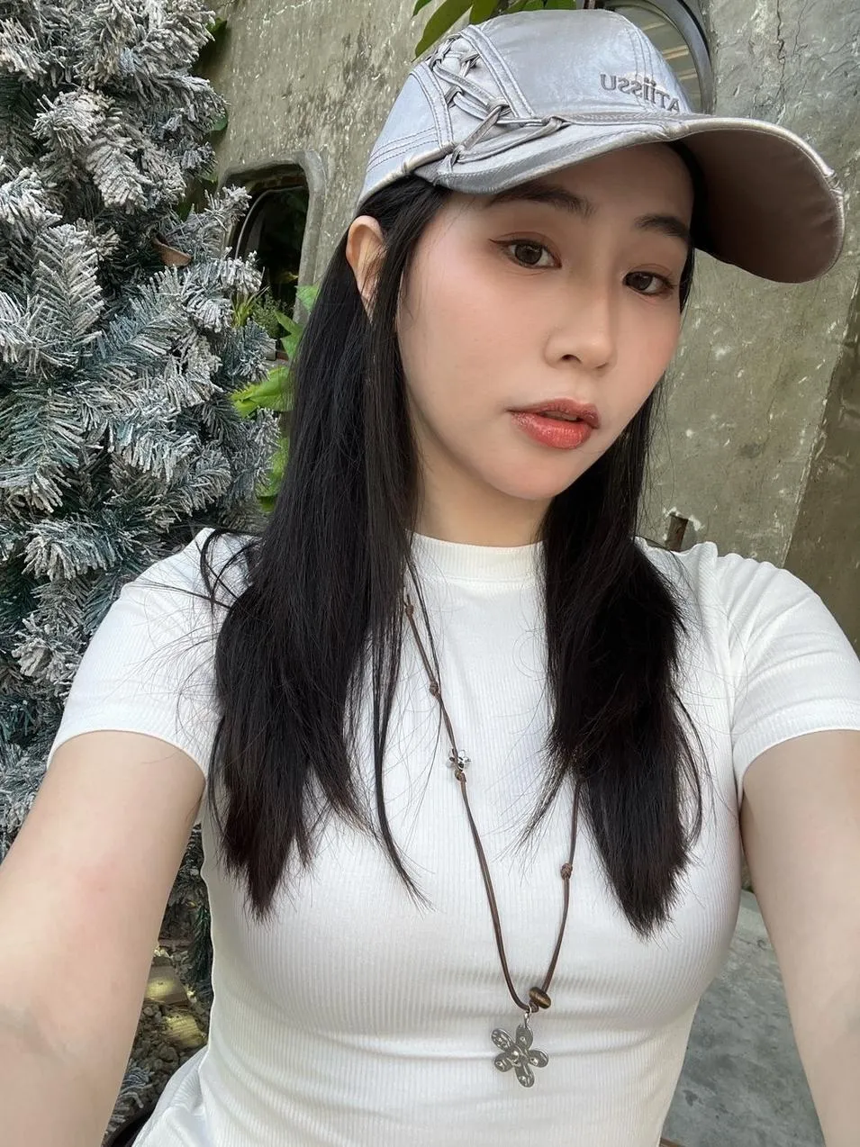 銀色花花造型串珠長項鍊