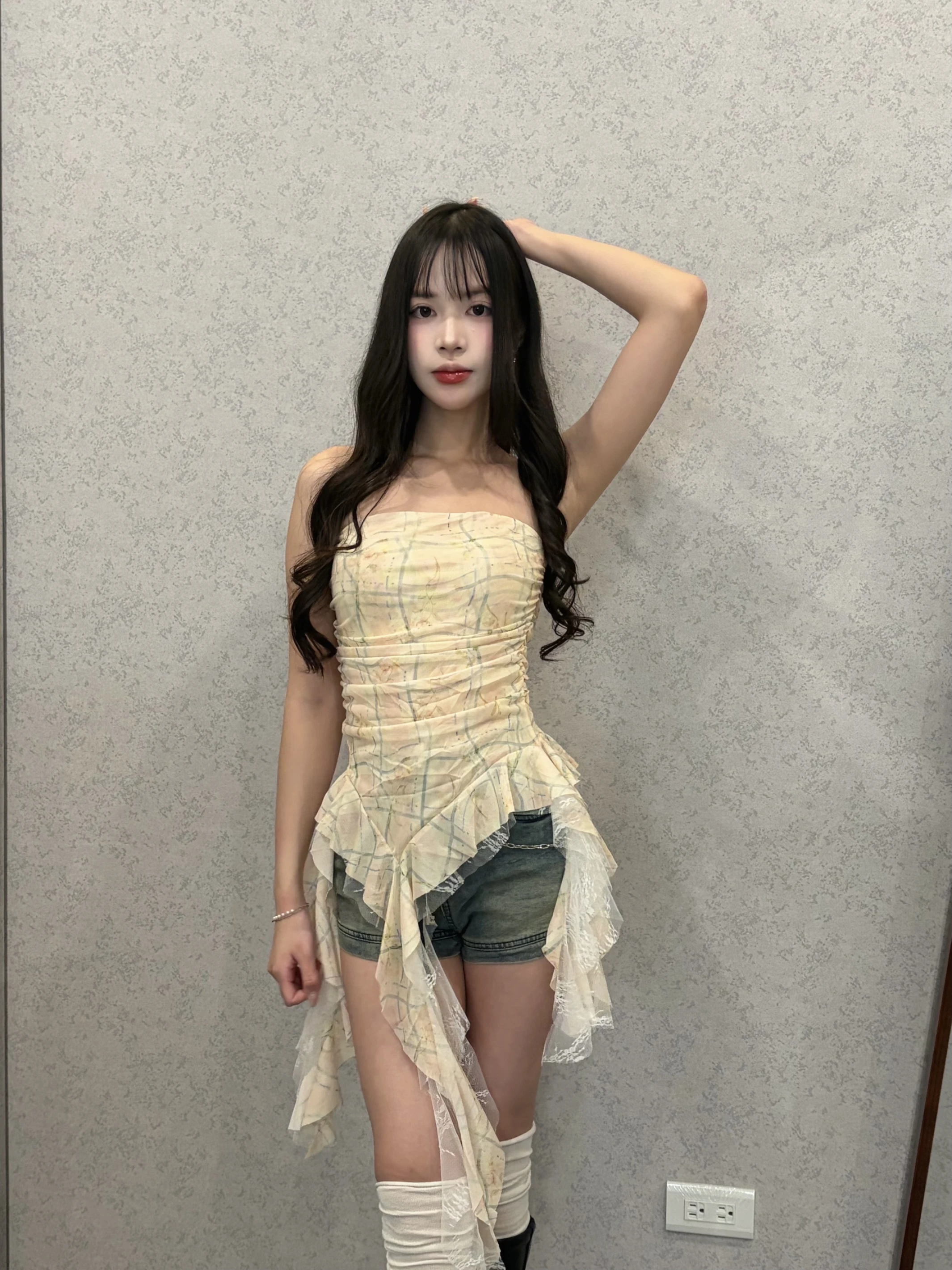 飄帶平口上衣