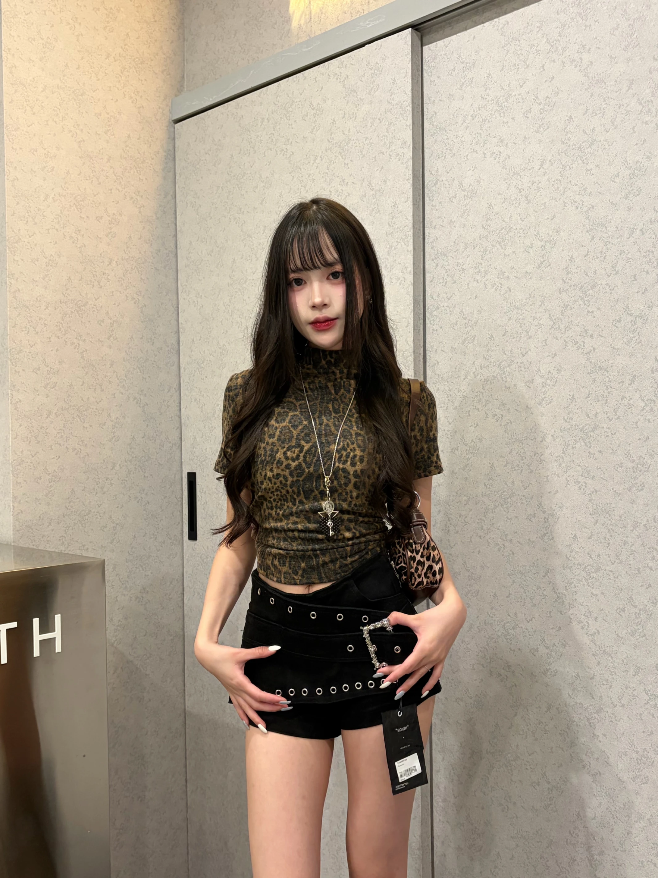 豹紋修身正肩T