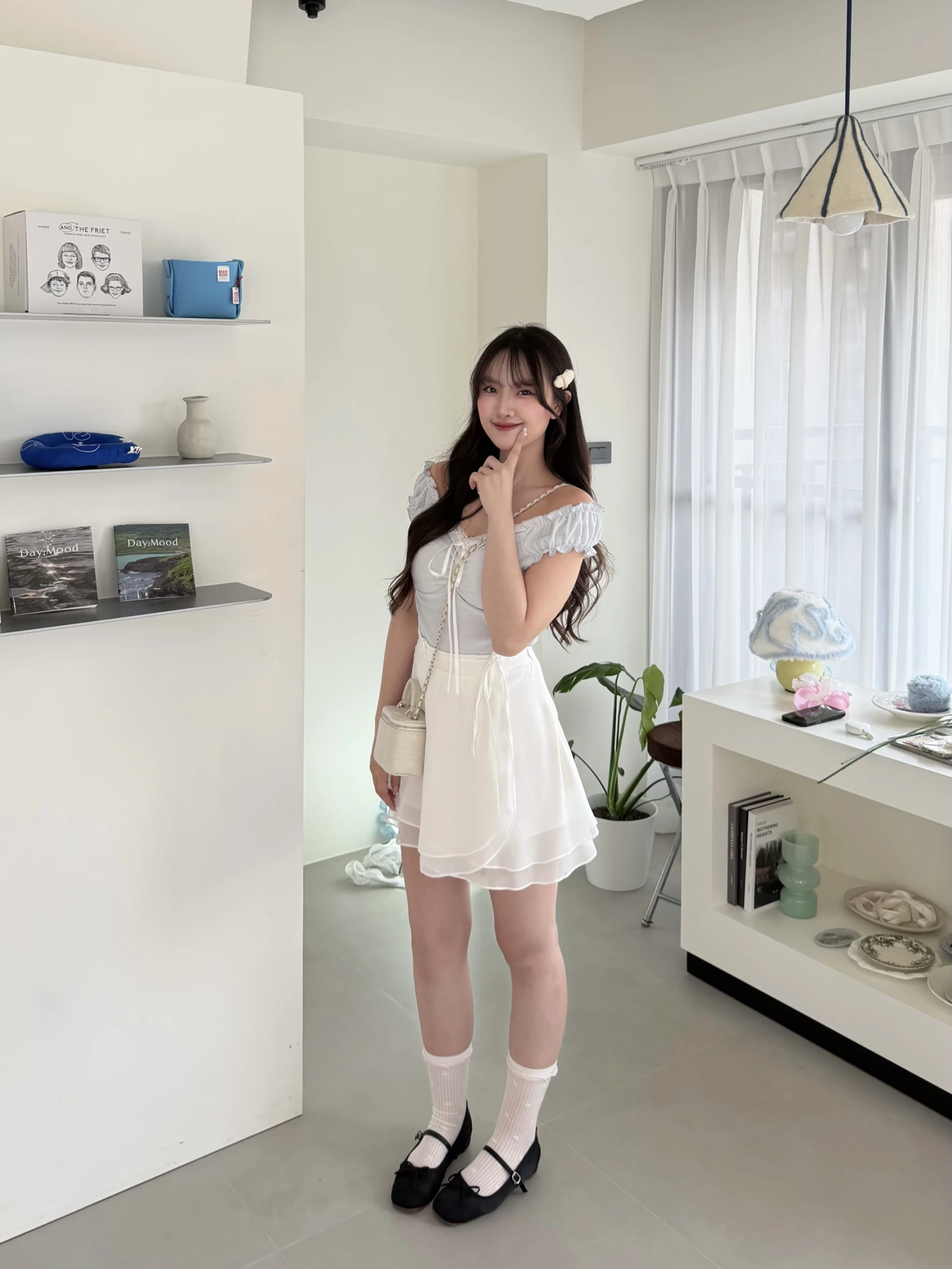 奶藍絮語 法式綁帶上衣