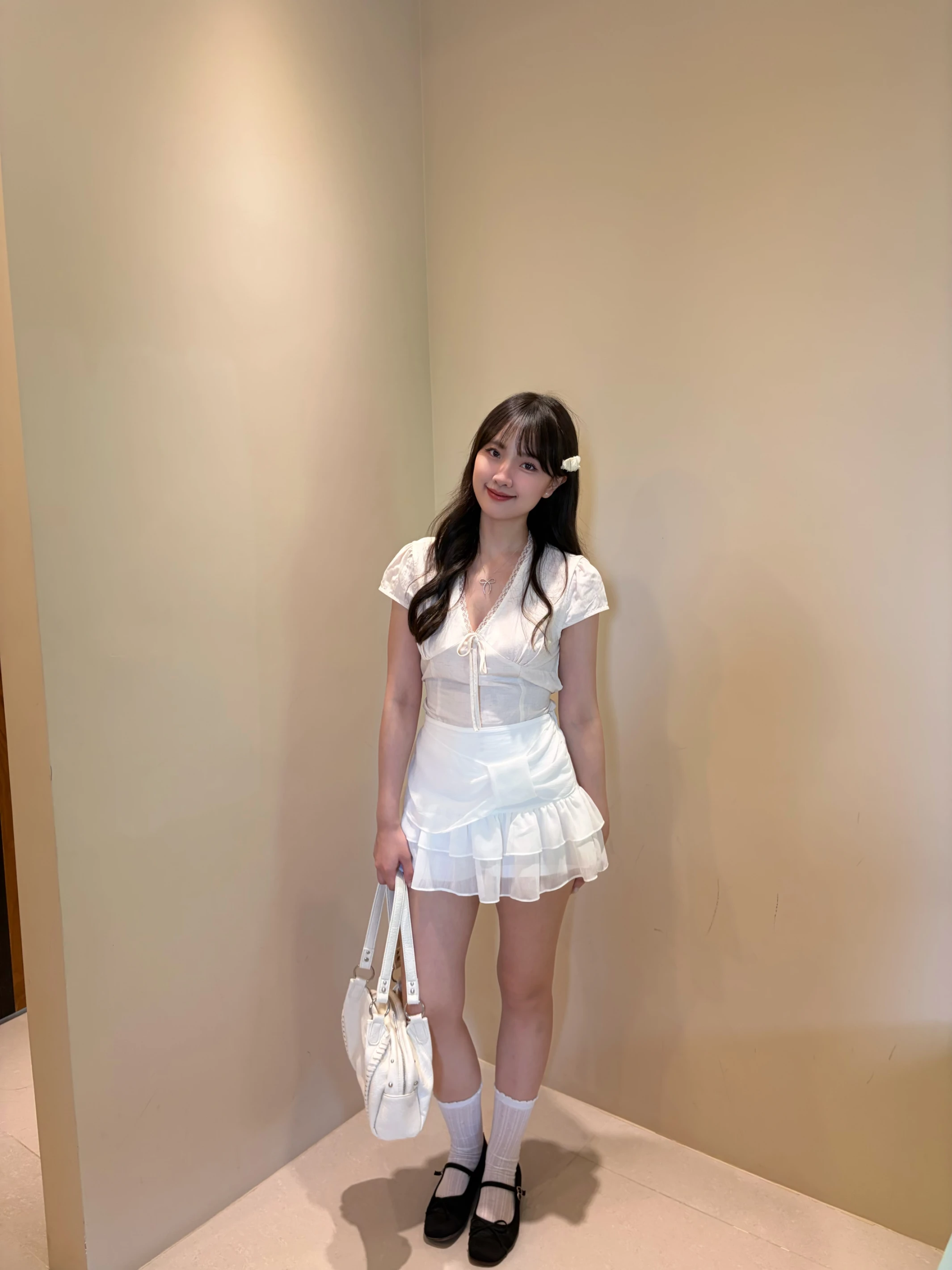 白茶花語 蕾絲綁帶上衣 beige
