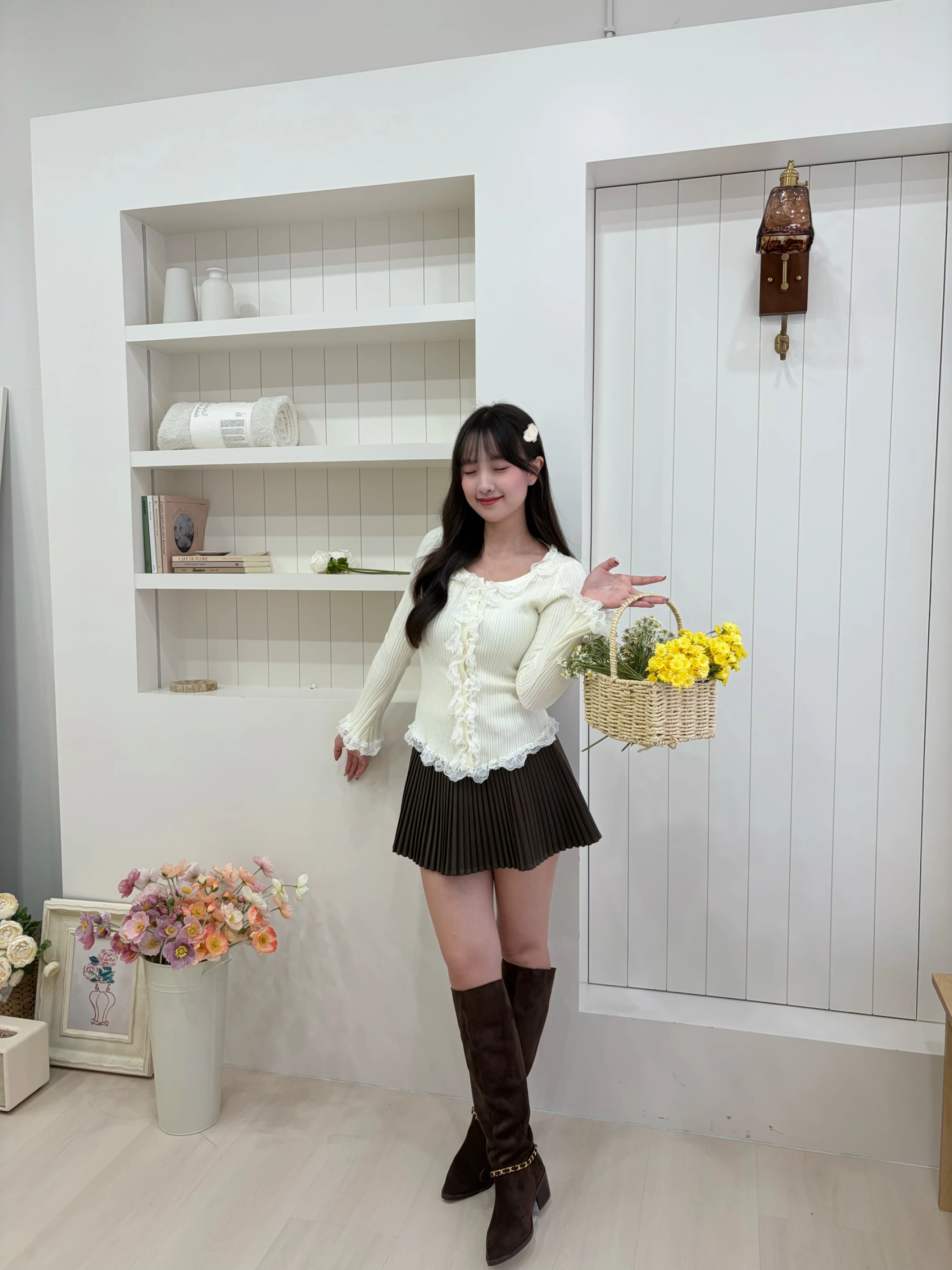 少女心事 蕾絲滾邊針織上衣 beige