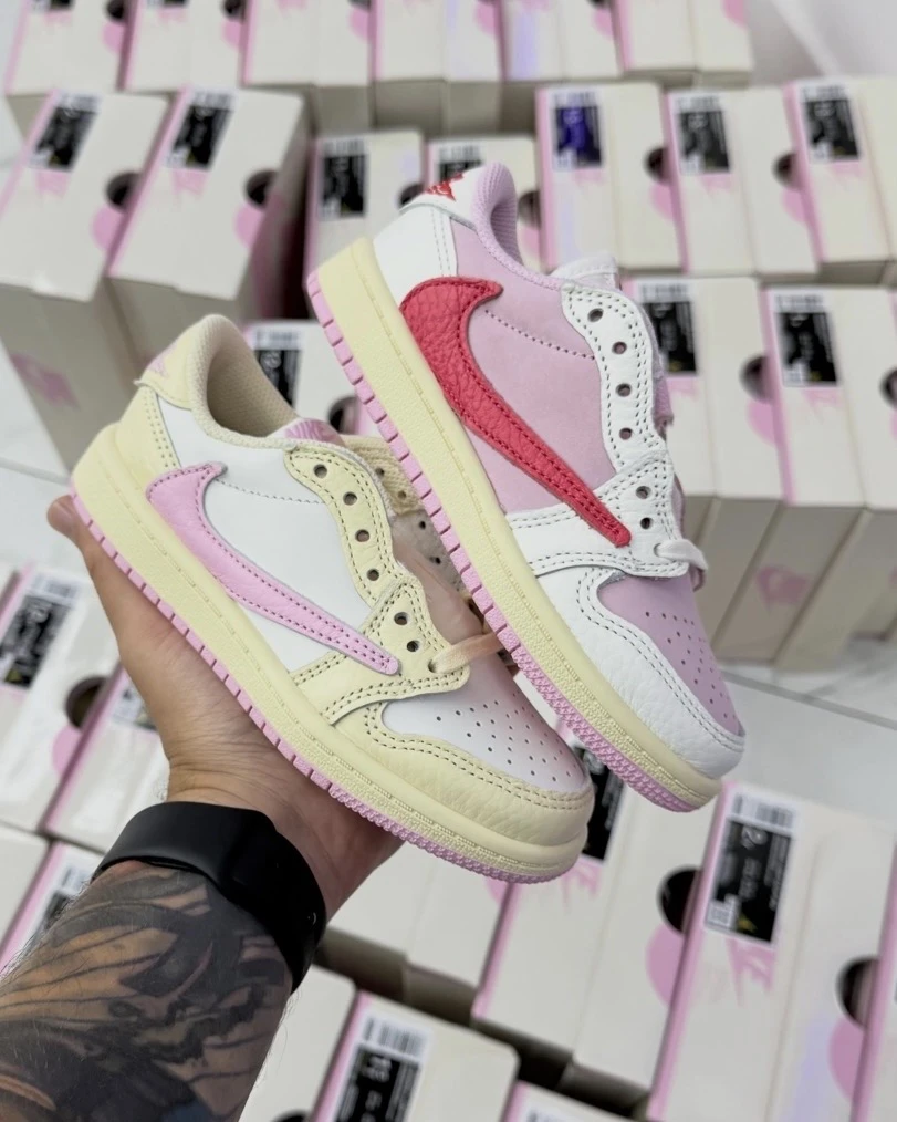 Jordan × Travis Scott Shy Pink 大童款/IQ7605-100