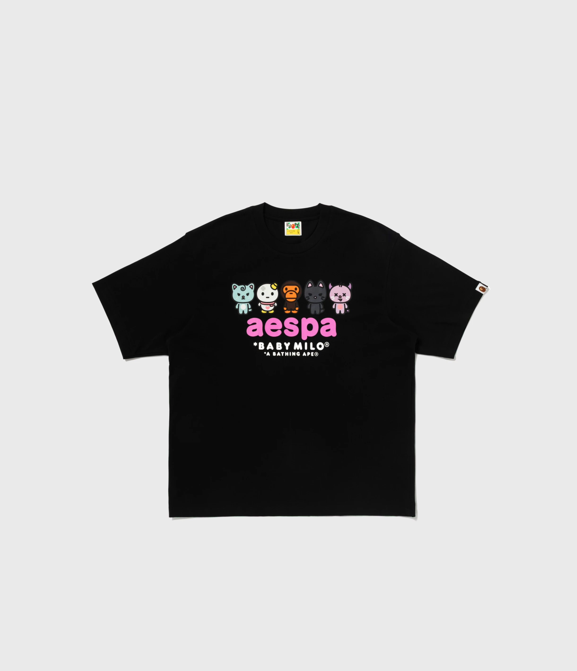 BAPE x aespa 聯名FW26短袖上衣/2M73-110-909