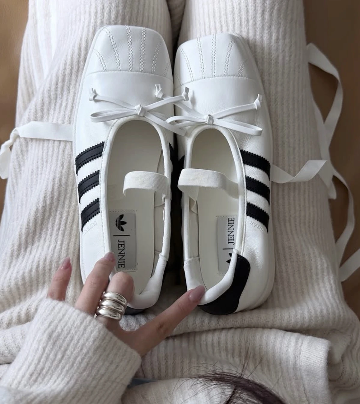 Adidas x Jennie Superstar SQ Ballet Ivory白色/LB3786