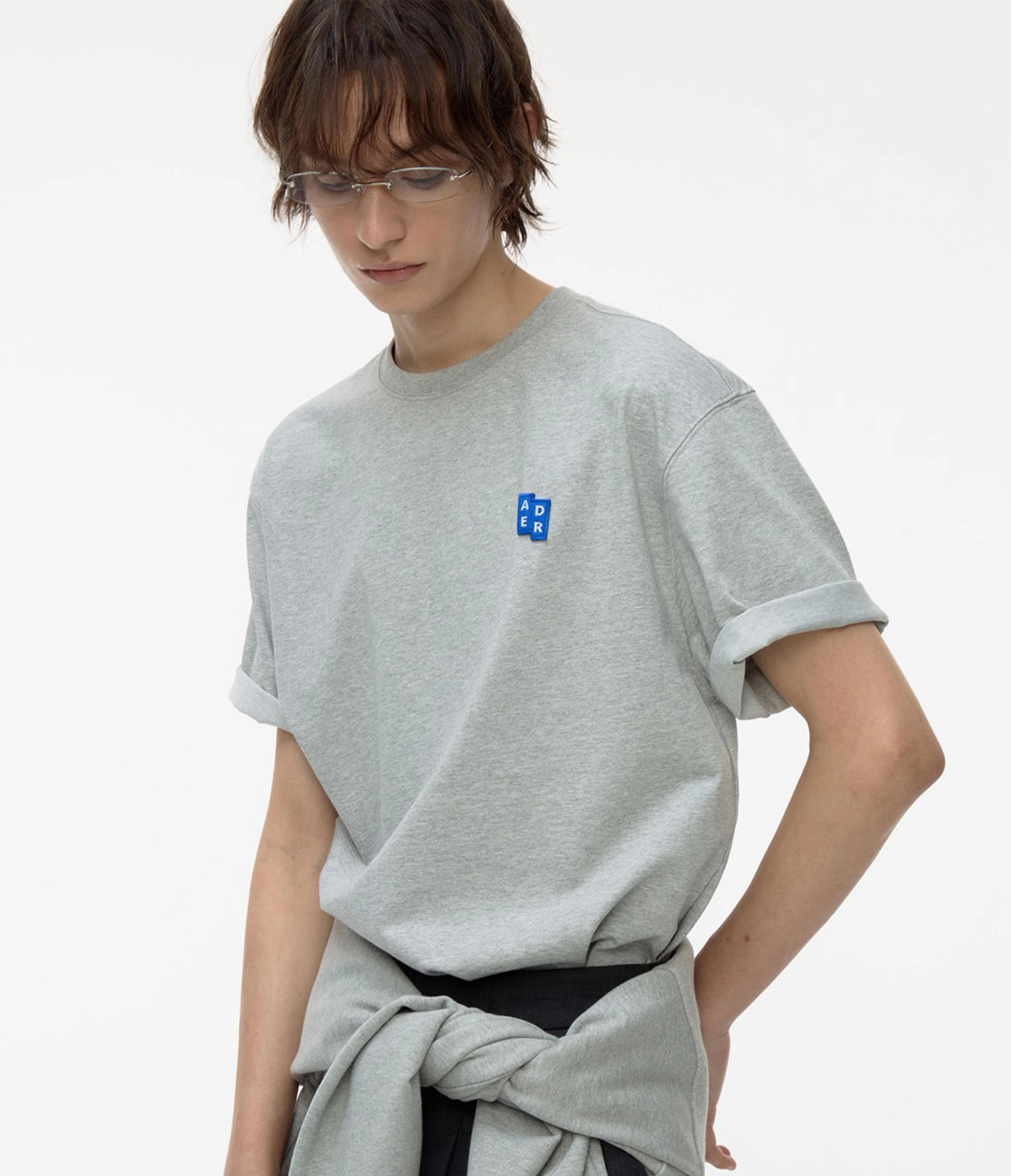 ADER ERROR Sig; BL Tag t-shirt 01 灰色短袖上衣 經典藍標