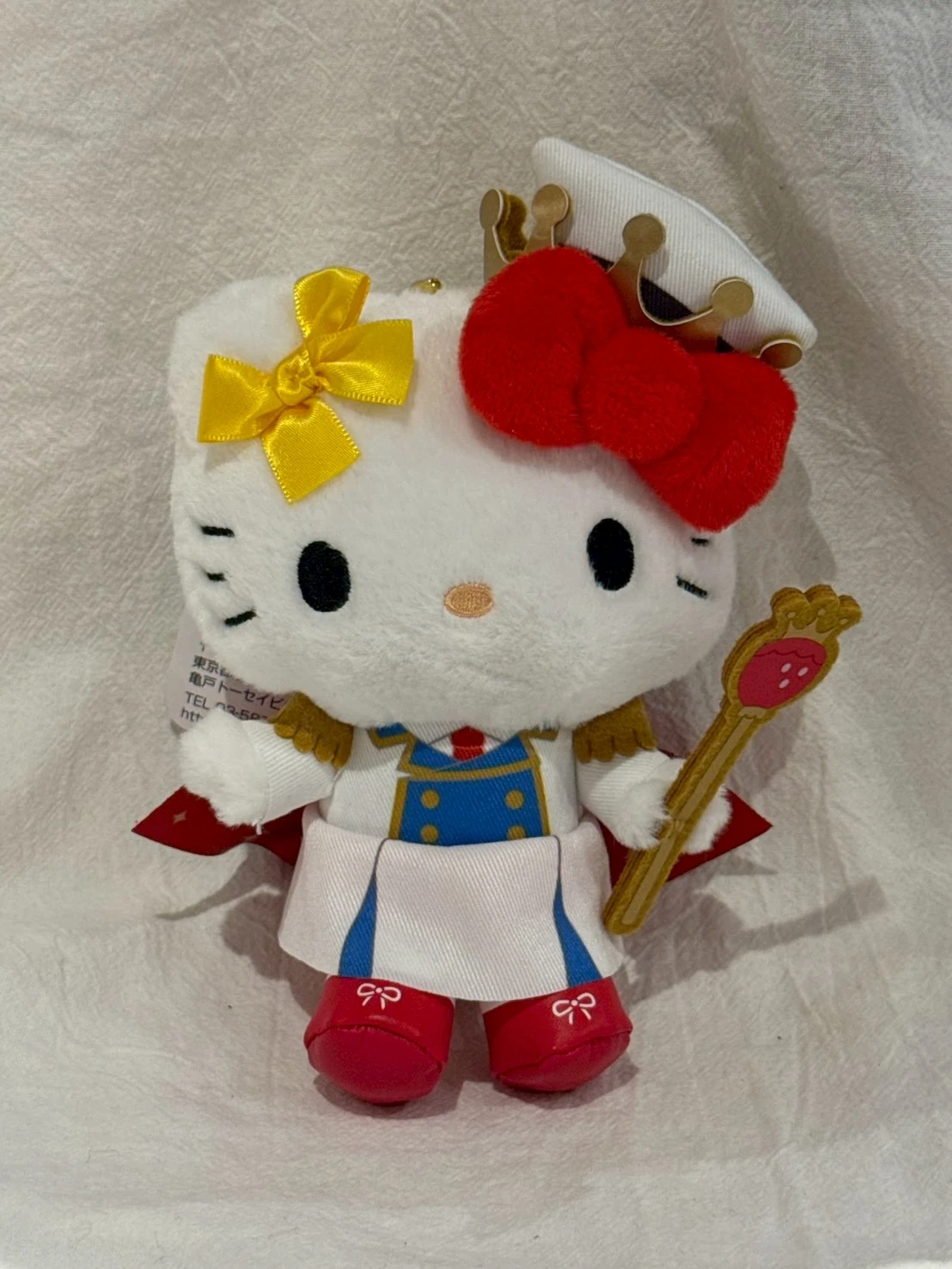 皇冠KITTY國王吊飾