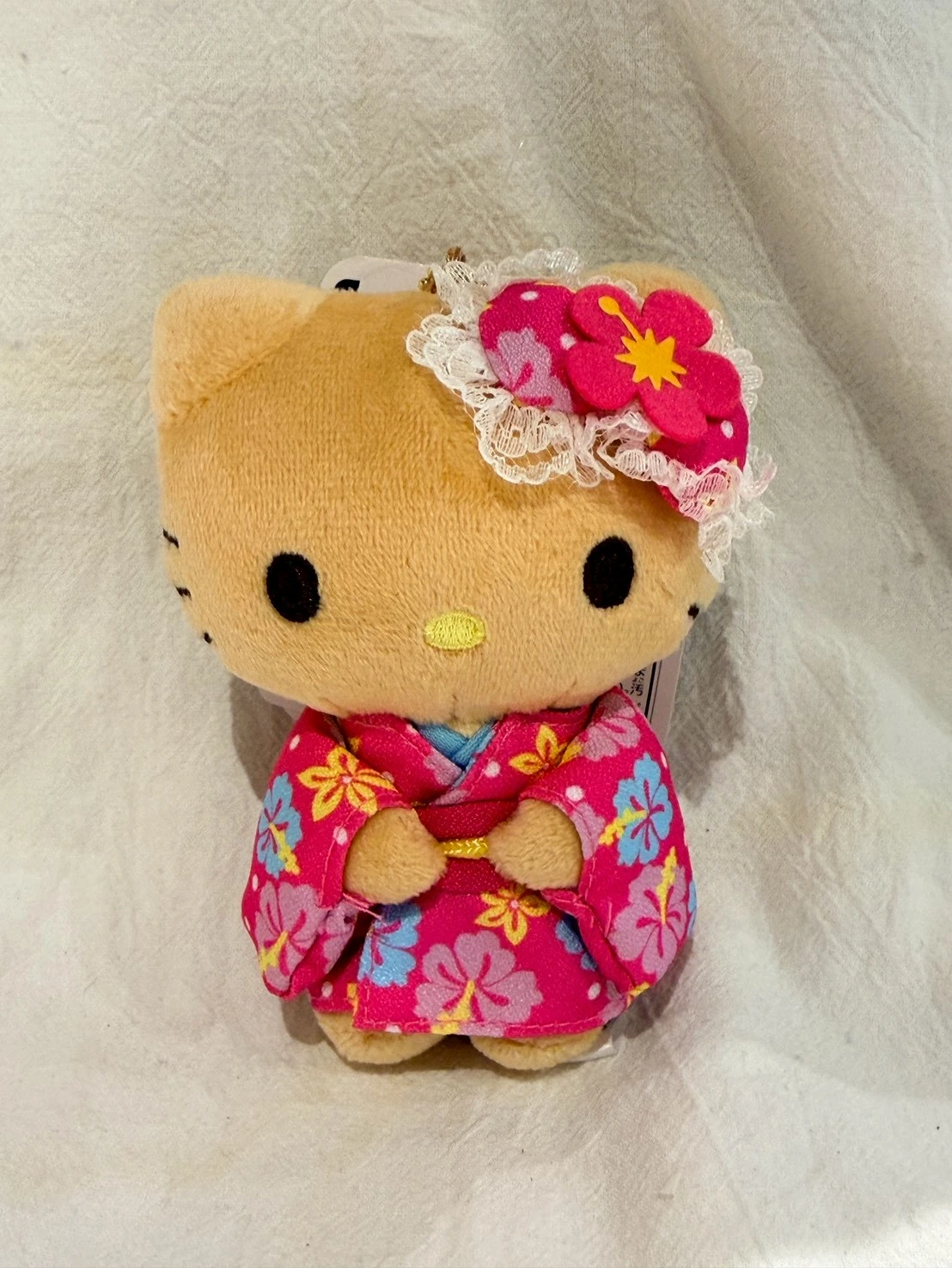 KITTY和服扶桑花黑皮吊飾