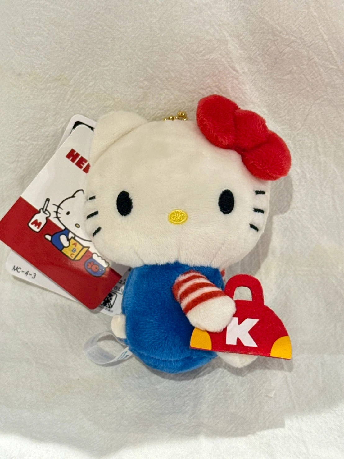 經典KITTY包包側坐吊飾