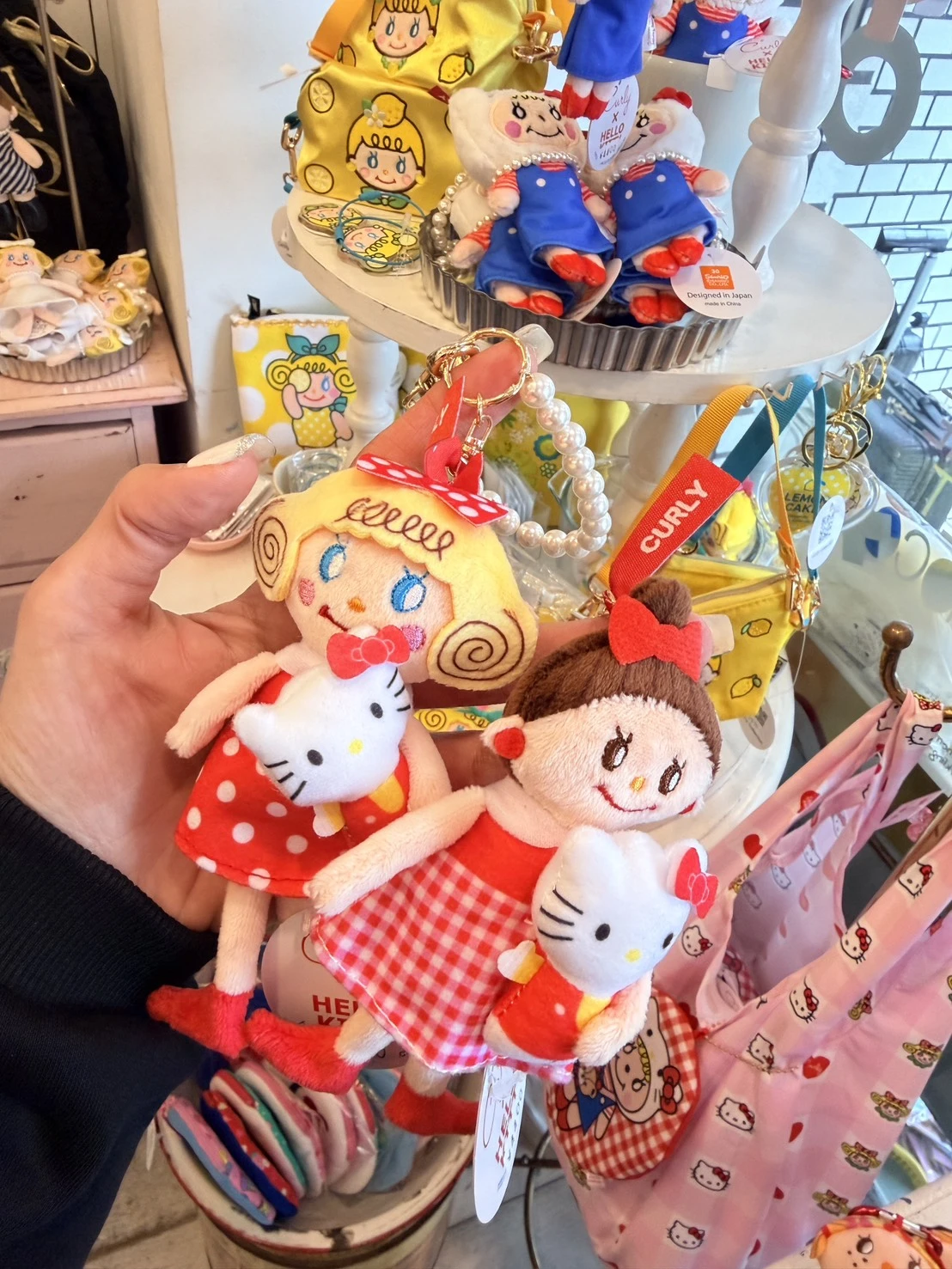日本代官山卷毛女孩ICHIGO&KITTY吊飾
