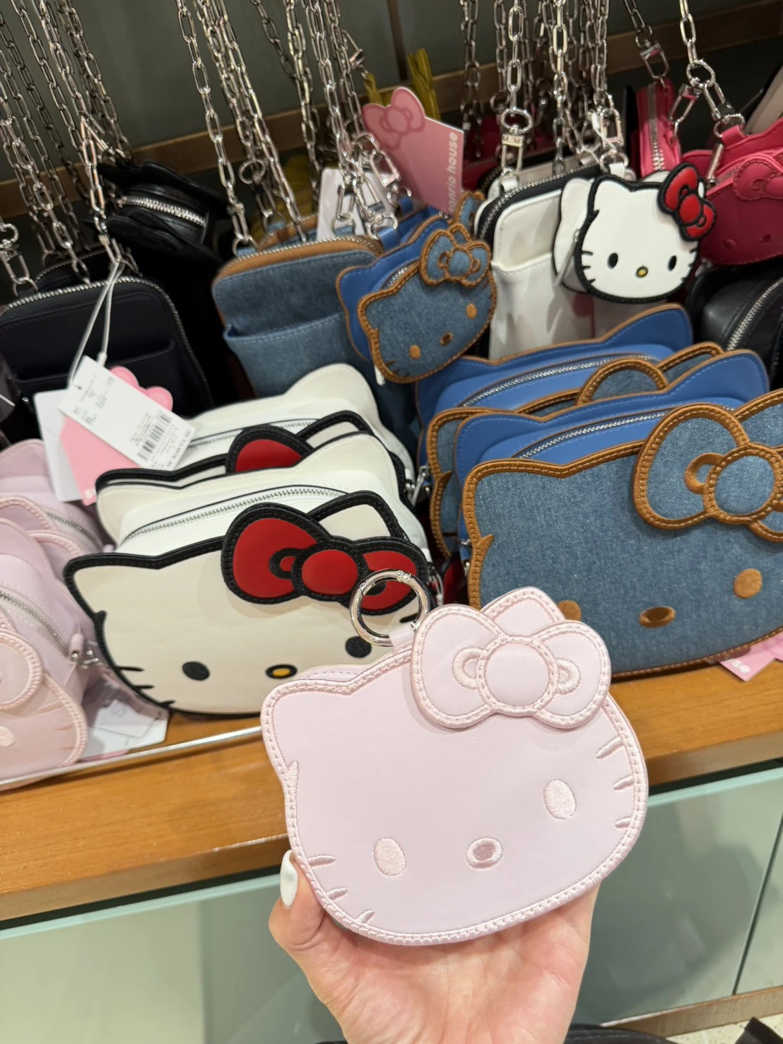 sanrio house限定kitty頭型零錢包吊飾
