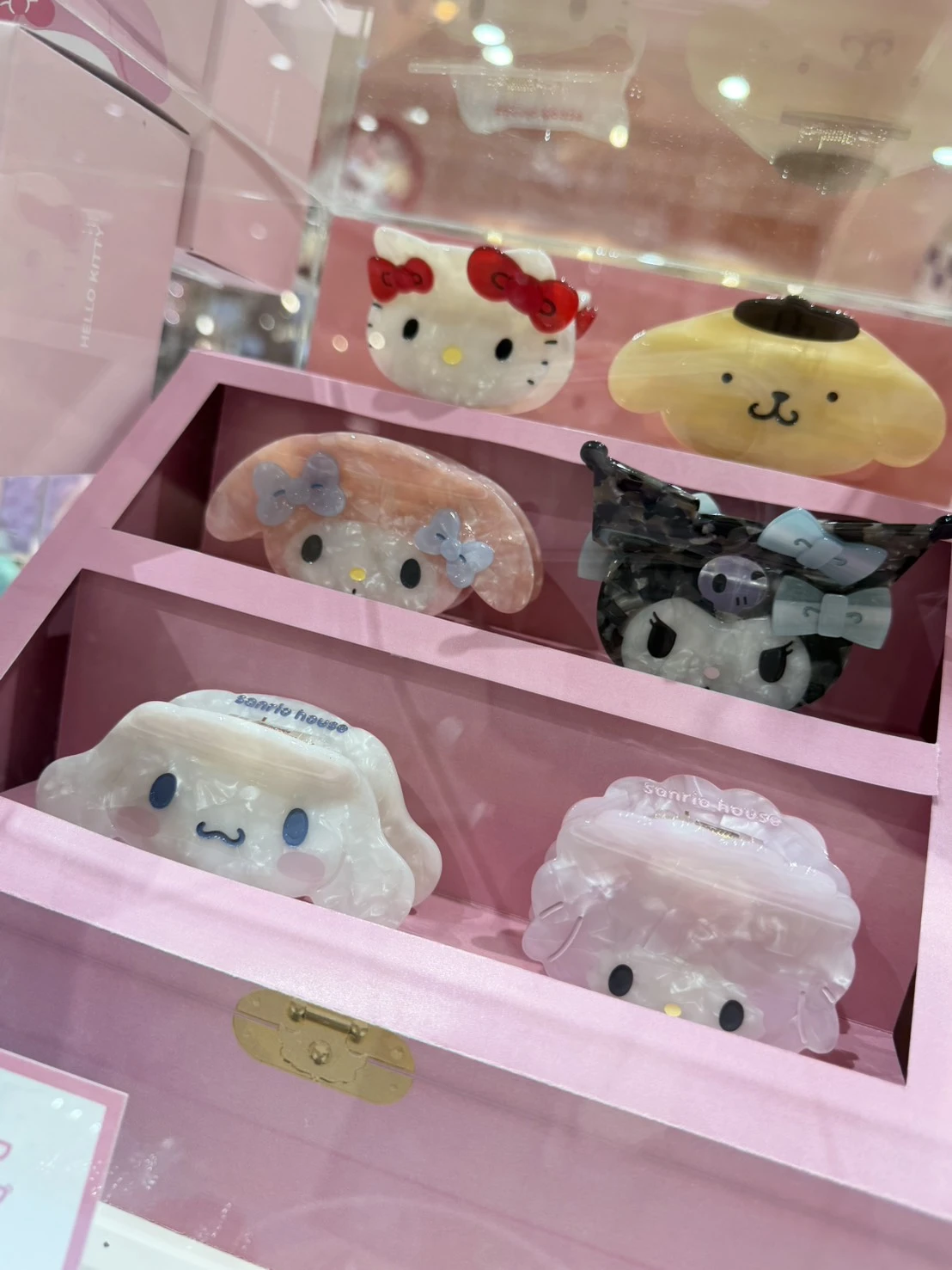sanrio house限定kitty頭型鯊魚夾