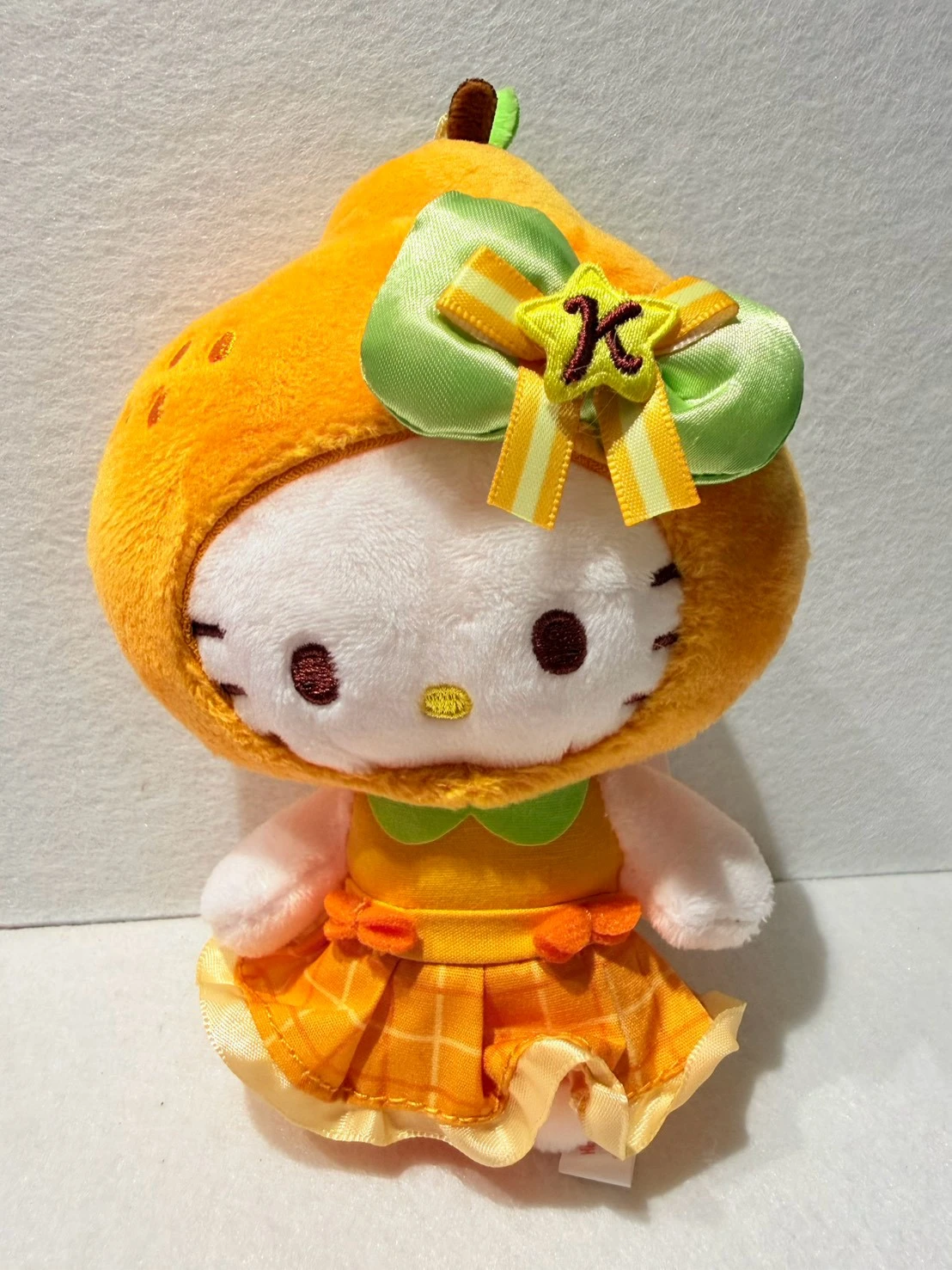 韓國濟州島博物館限定KITTY吊飾(橘子)
