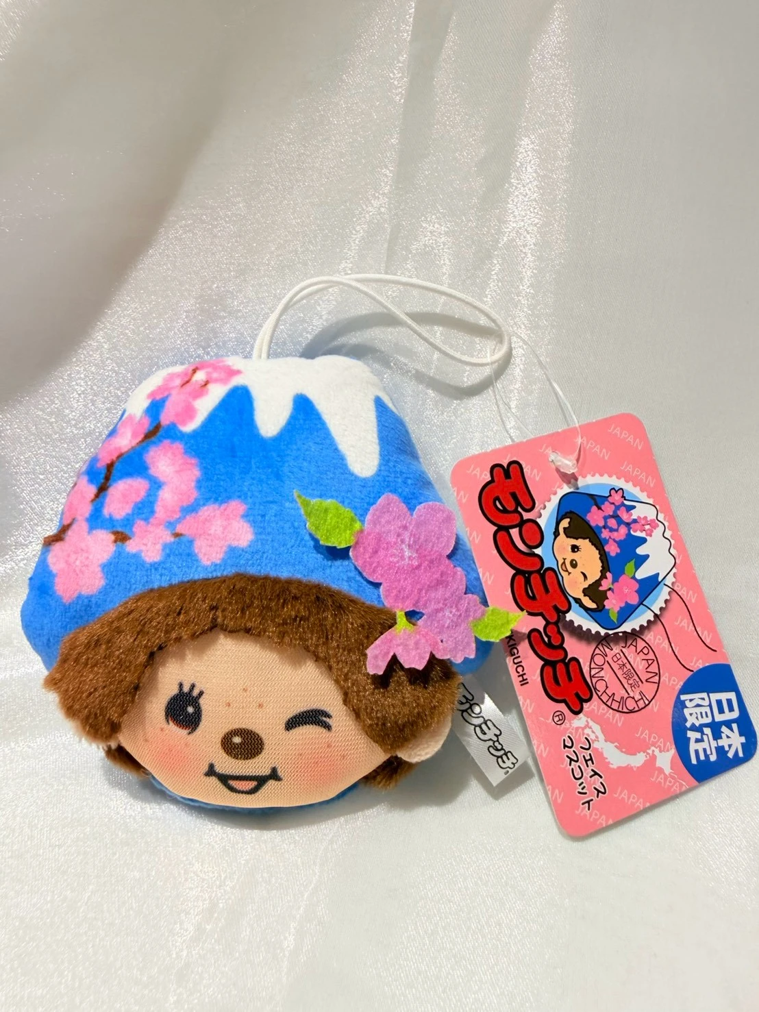 區域限定蒙奇奇櫻花富士山吊飾