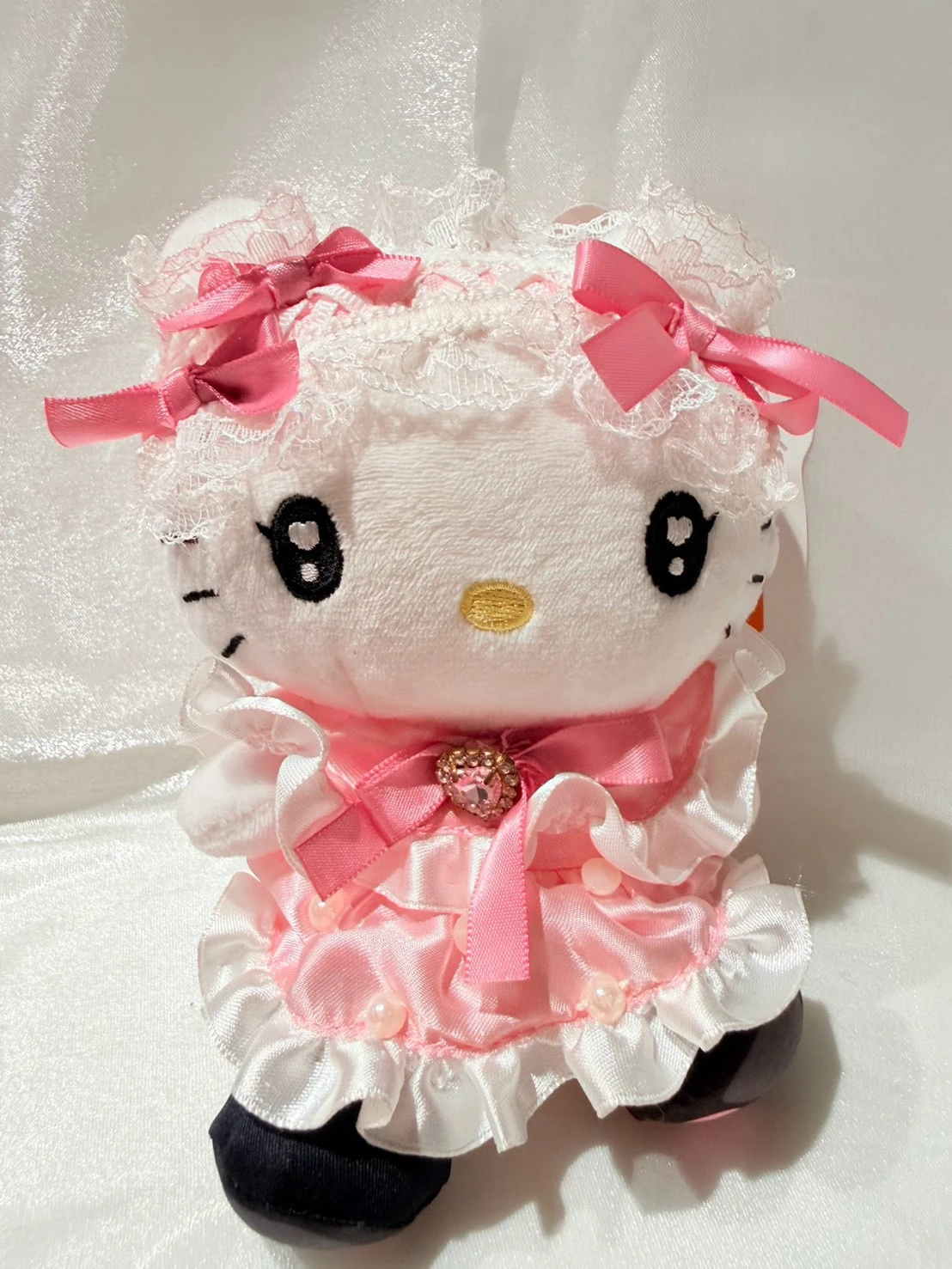 KITTY50週年蕾絲水鑽吊飾