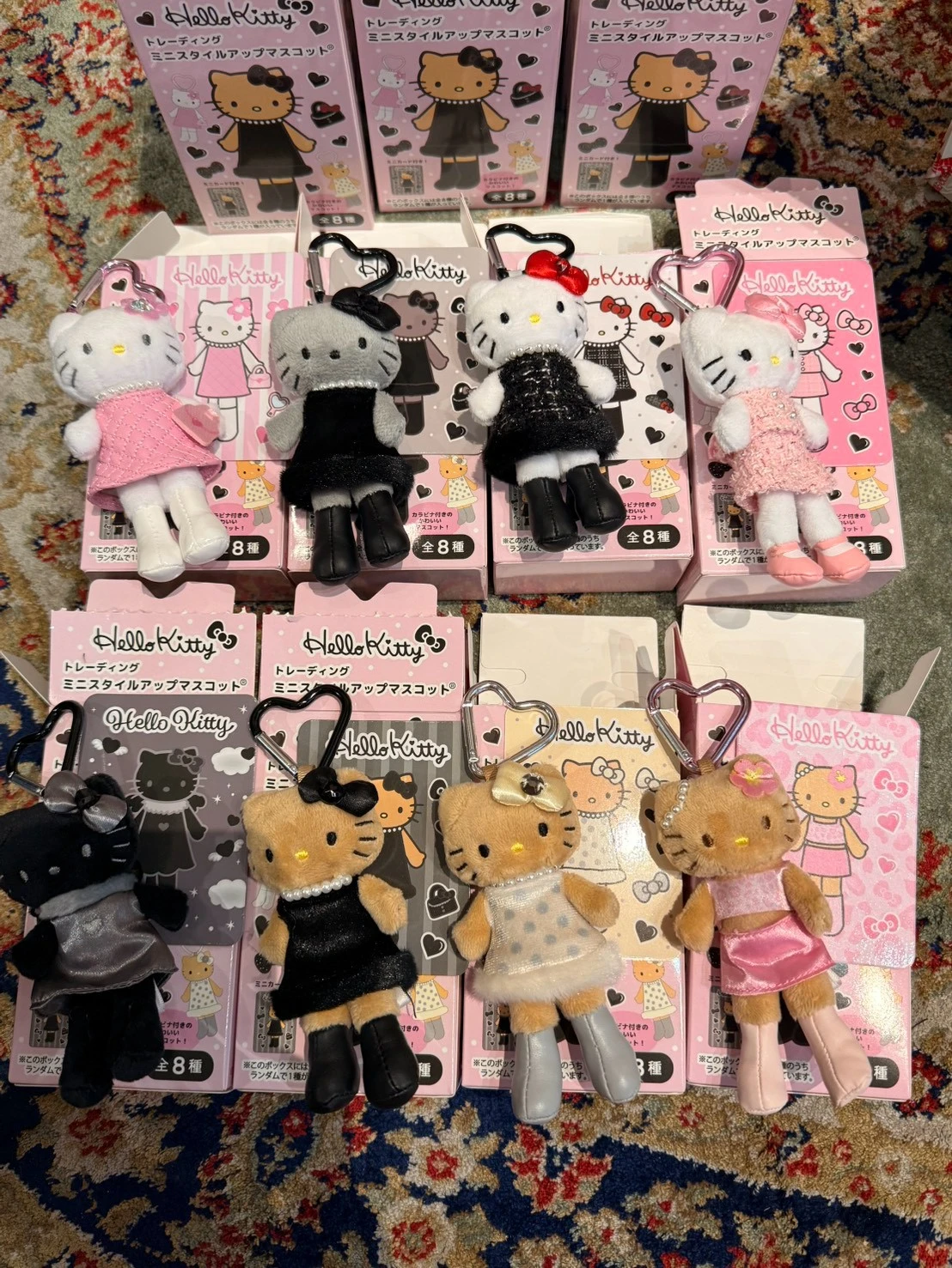 kitty長腿迷你吊飾盲盒