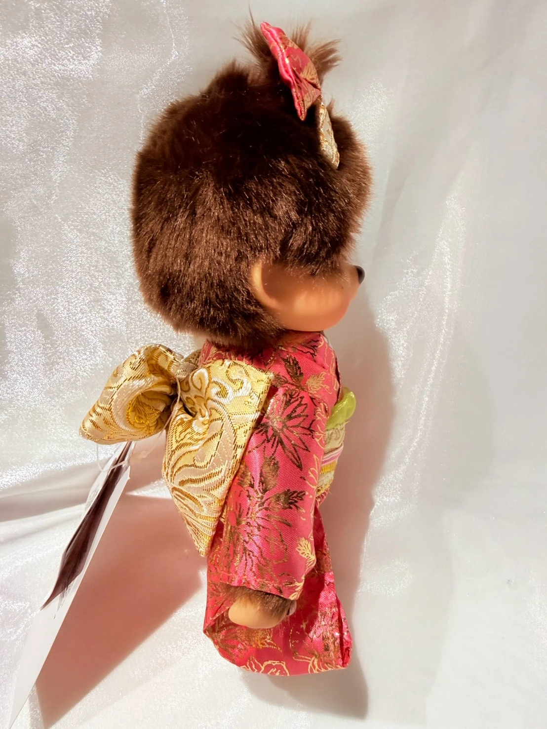 蒙奇奇紅金和服女站姿娃娃