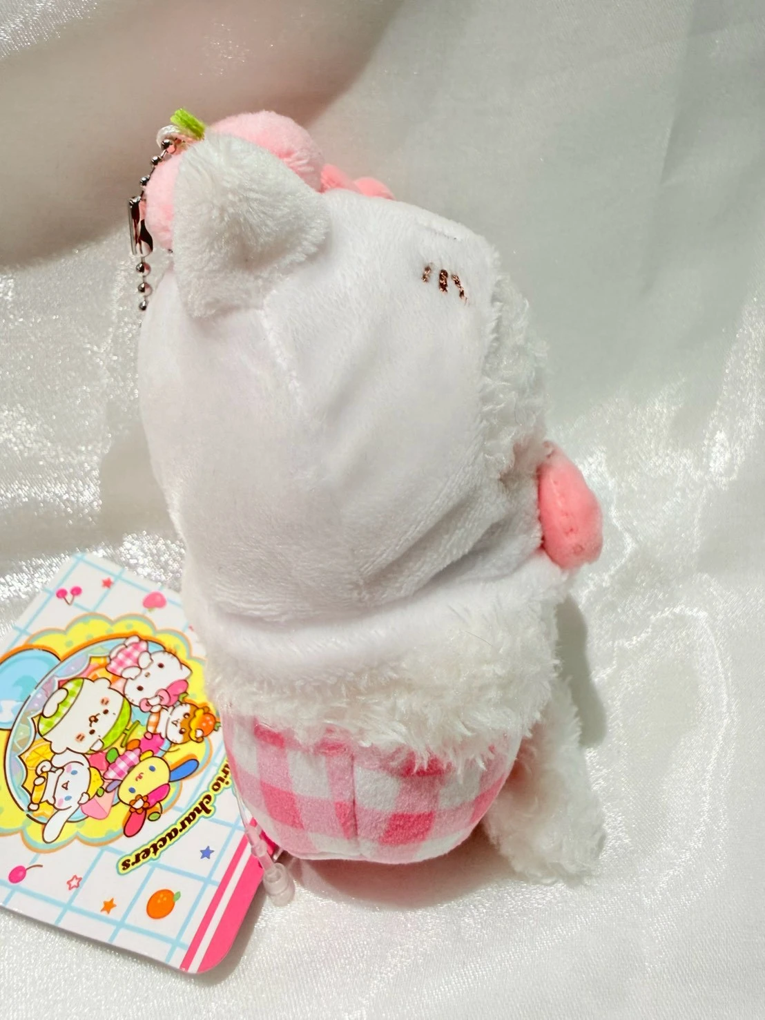 KITTY小海豹變裝格子吊飾