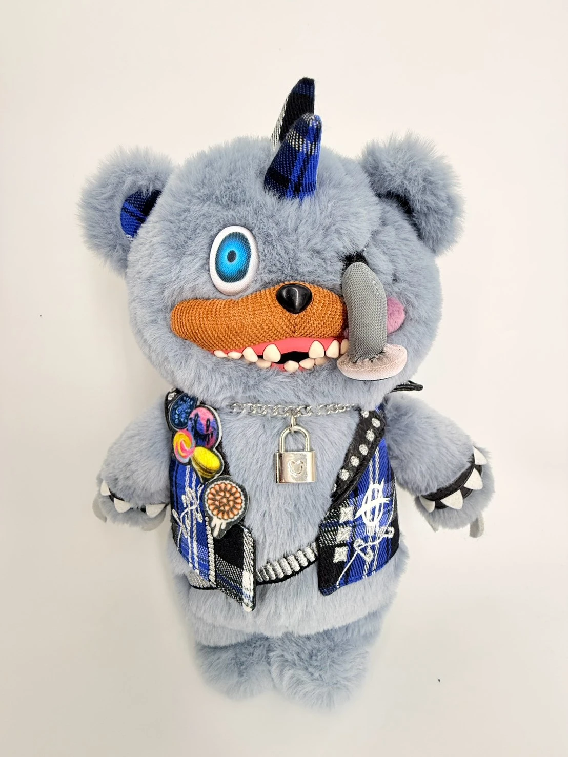 環球2026彊屍熊HAMIKUMA PUNK娃娃
