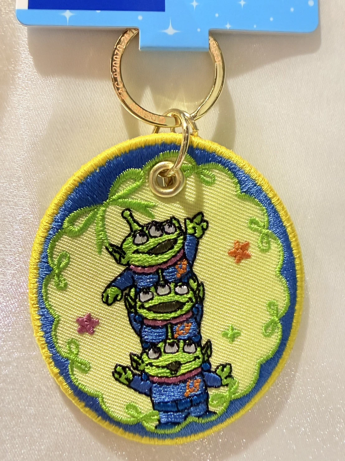 香港樂園三眼怪刺繡布片鑰匙圈