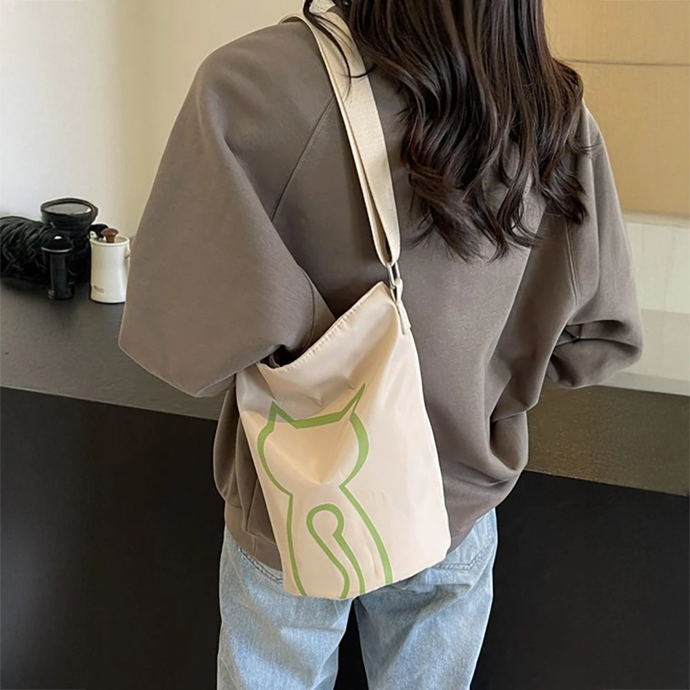 夏日萌趣插畫水桶斜挎女包 水桶包 萌貓包
