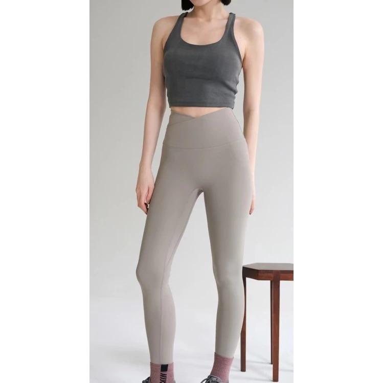 【現貨+預購】Mumu select。正韓瑜珈服代購 Routine 高腰交叉冰絲款瑜珈九分褲