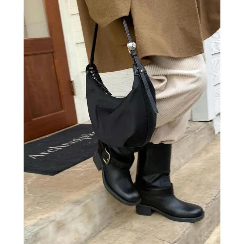 【新色麂皮現貨＋預購 】Archivepke- 可調節尼龍腋下月亮包 Luv Moon Bag