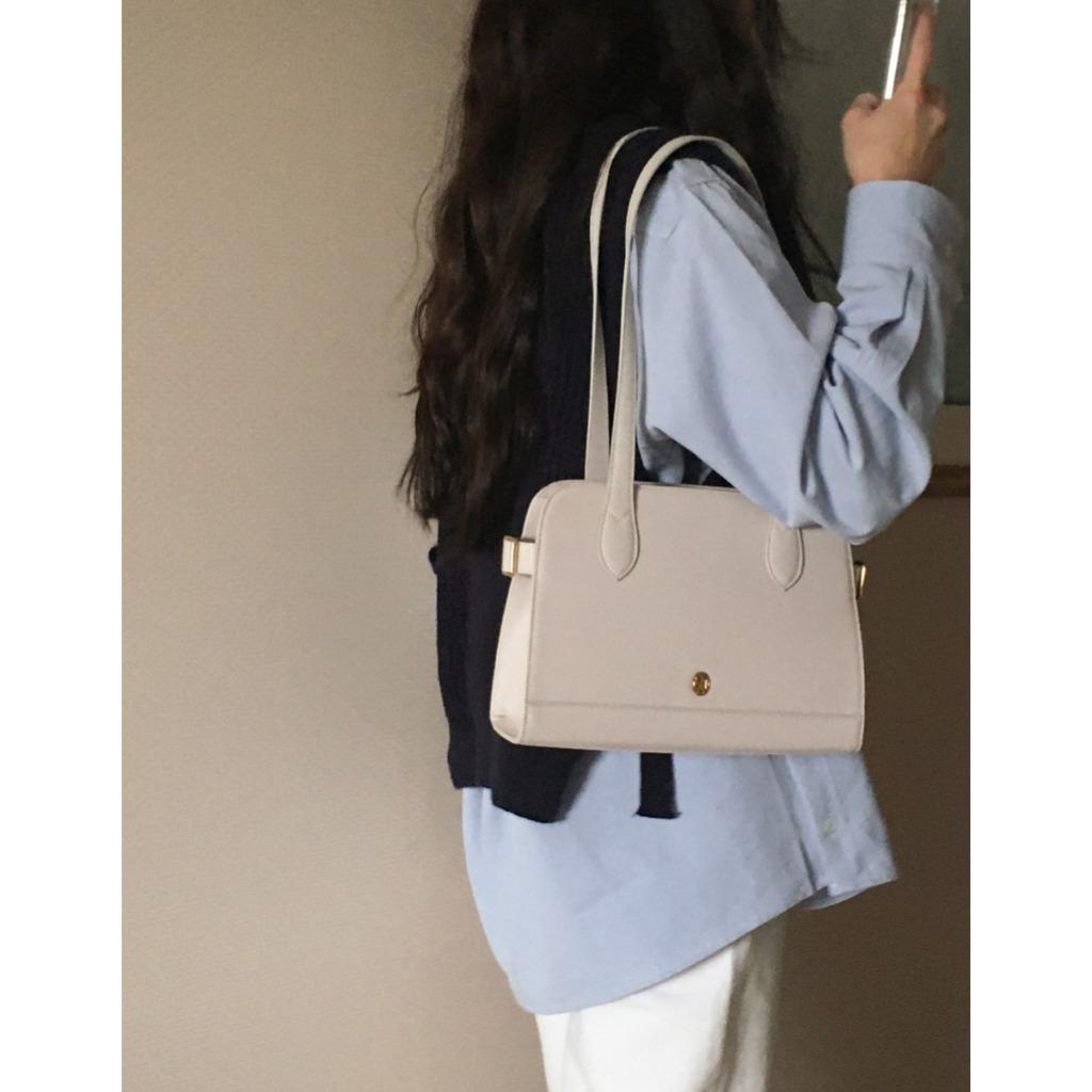 【黑、白全現貨】Mumu select。正韓 設計師品牌 Toae K金手提肩背氣質真皮包 Belt Bag