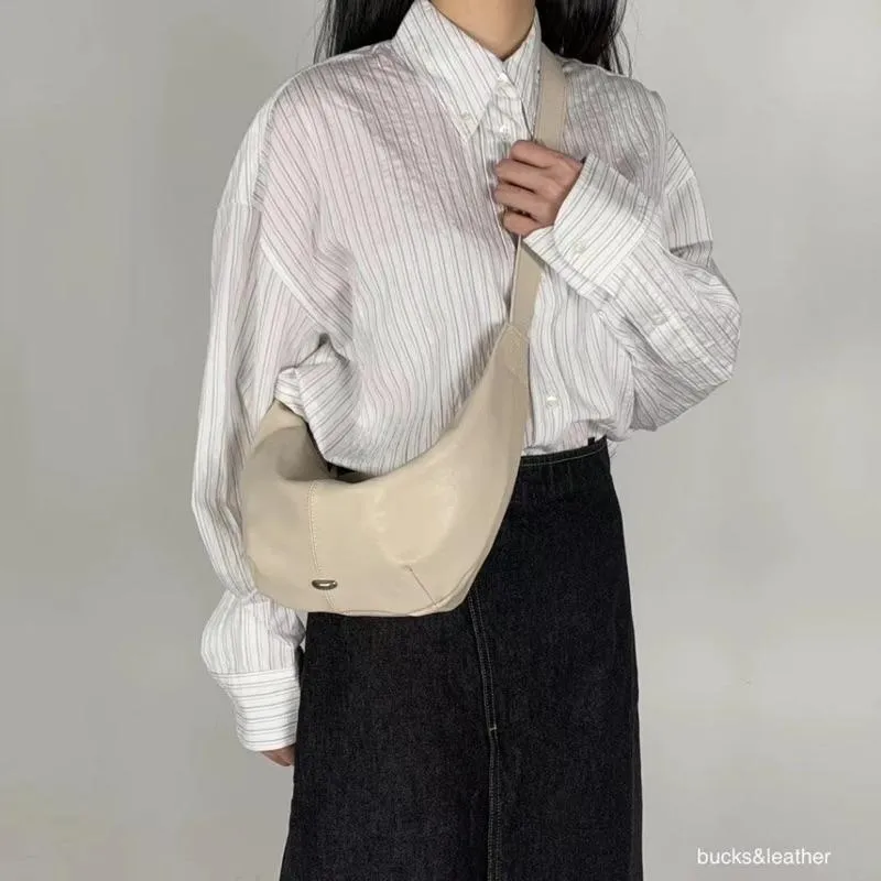 【現貨+預購】Bucks & leather - 推薦！金屬標質感羊皮餃子包 斜背