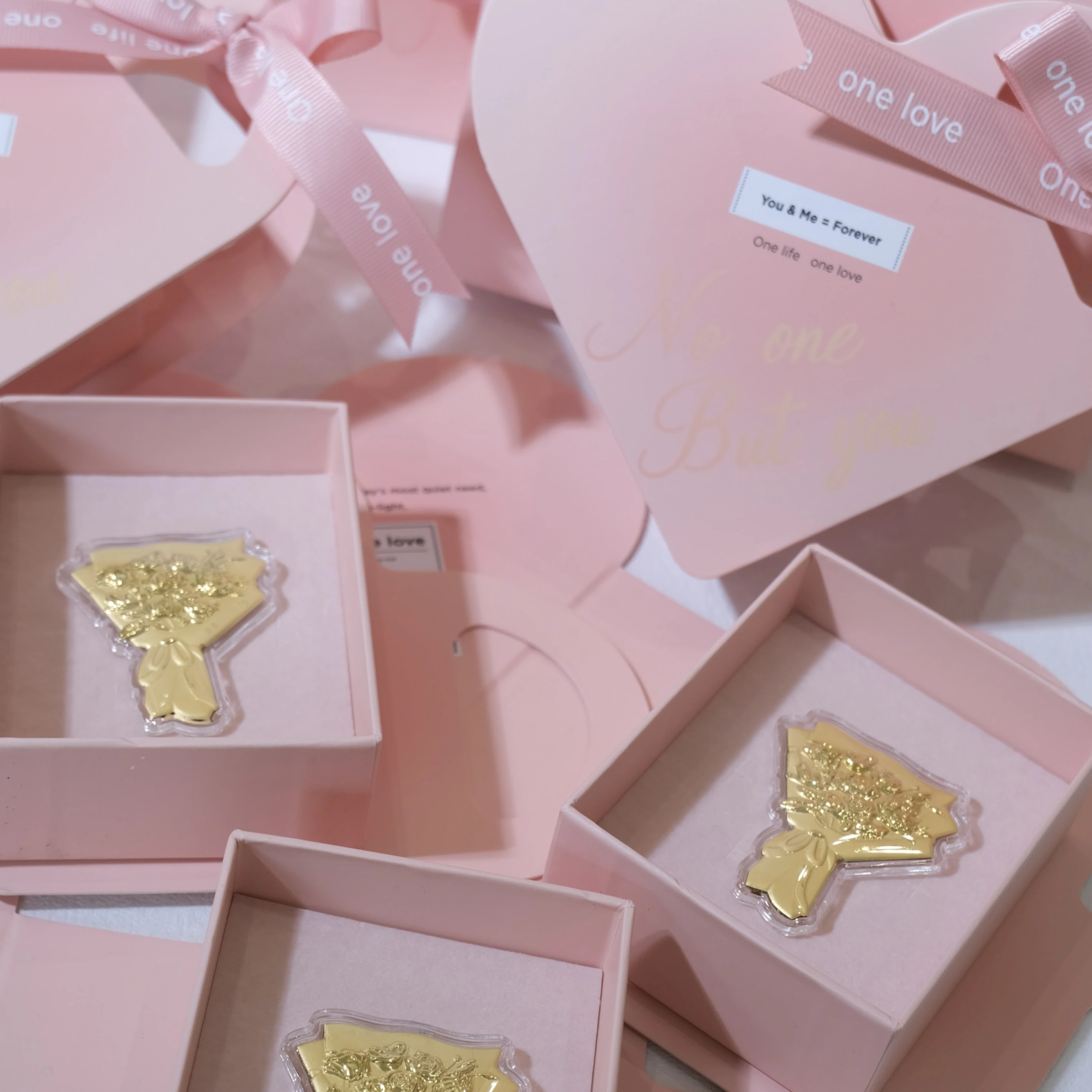 玫你不行 ｜玫瑰花黃金花束禮盒