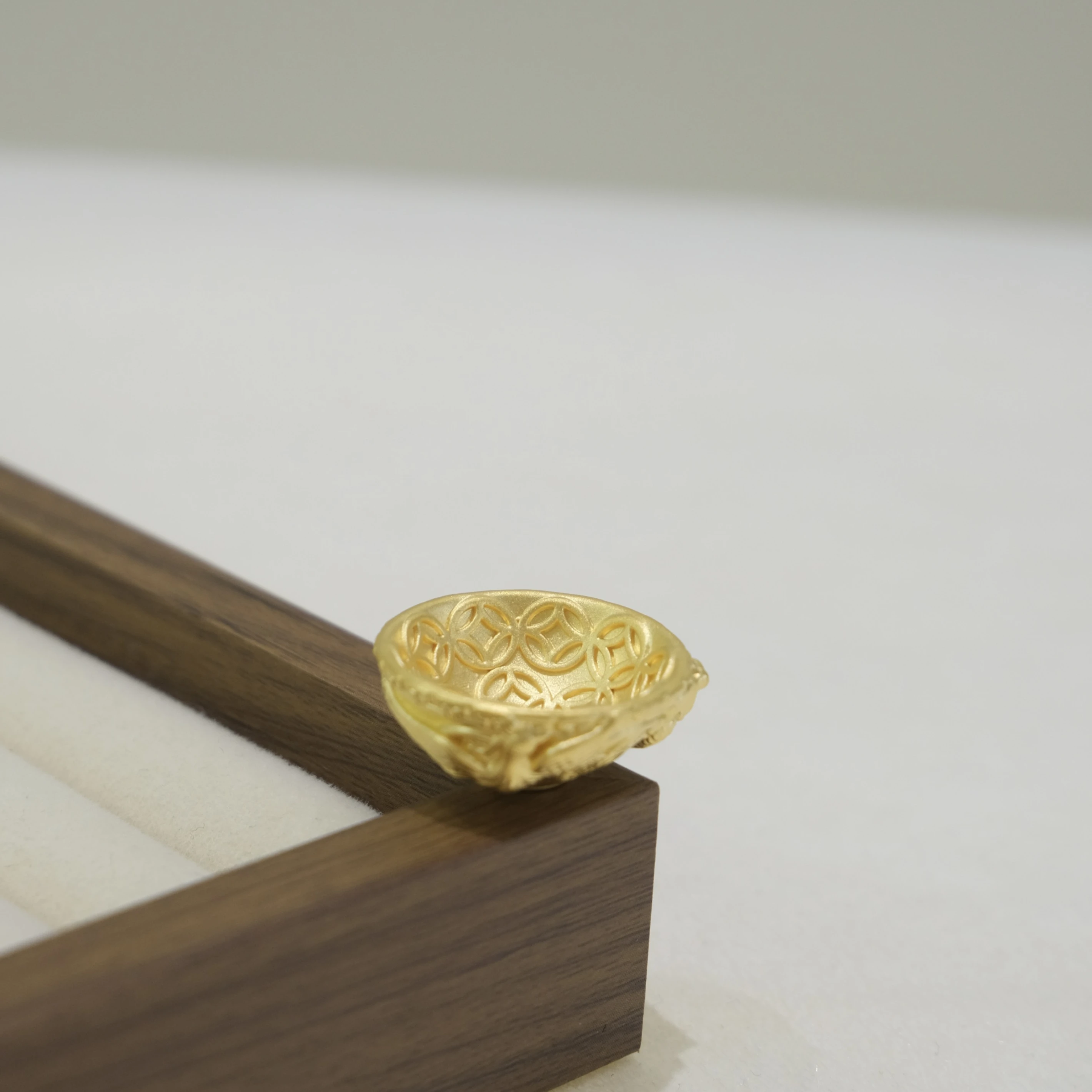 龍鳳呈祥金碗｜黃金擺件