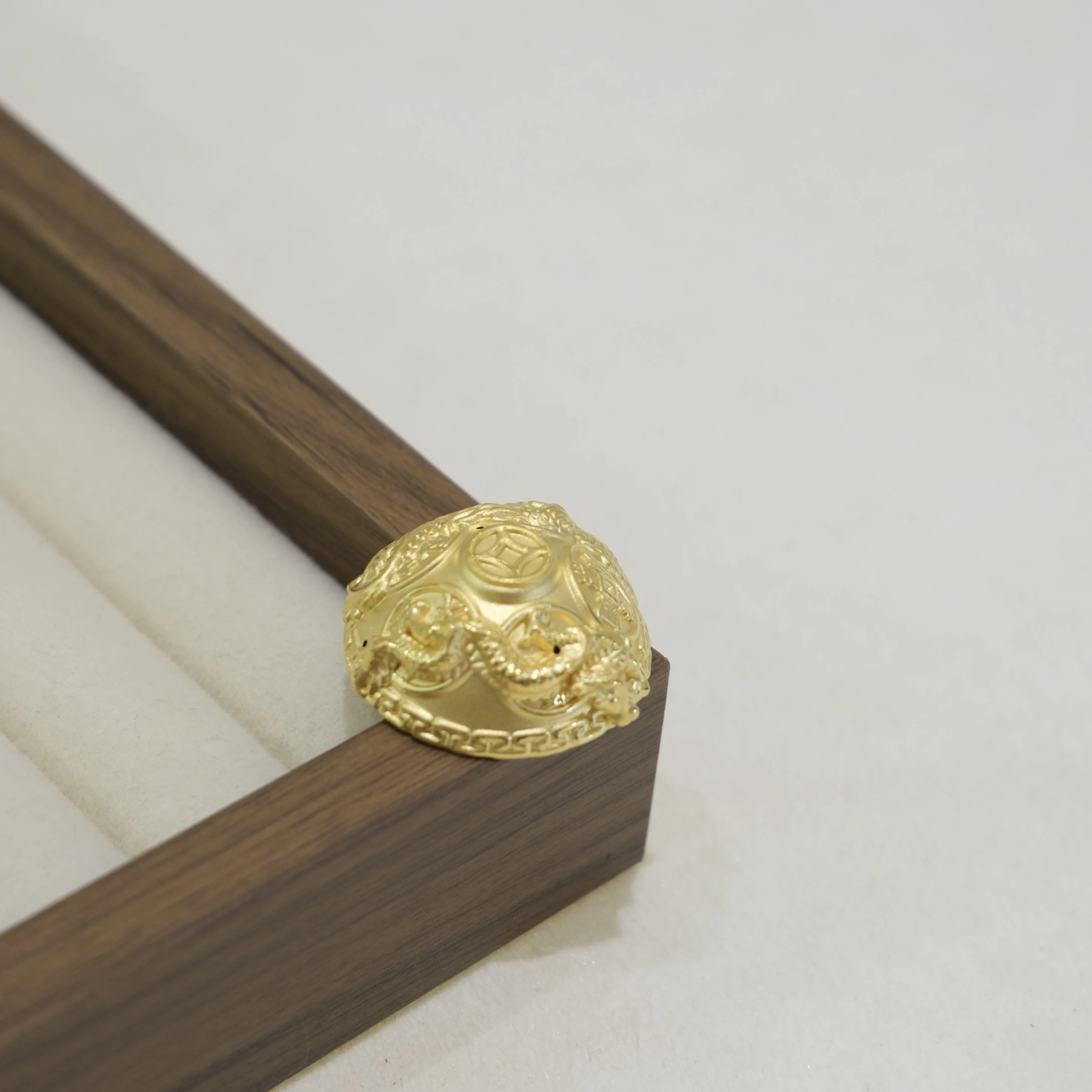 龍鳳呈祥金碗｜黃金擺件