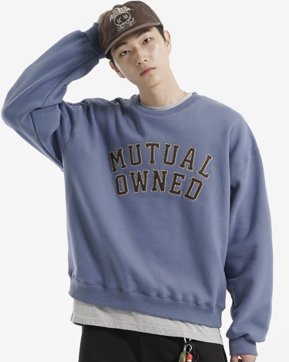 <預購> 韓國JEMUT MUTUAL OWNED刺繡復古字母刷毛大學T