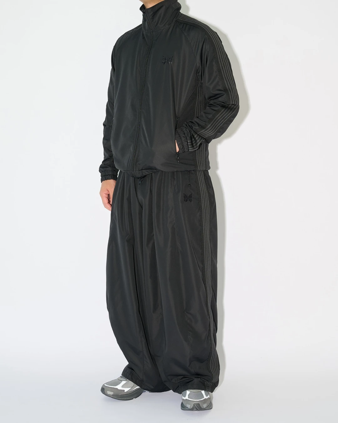 26AW NEEDLES x STUDIOUS 聯名別注款 H.D. Track Pant 運動寬褲｜Nylon Polyester｜BLACK 黑色