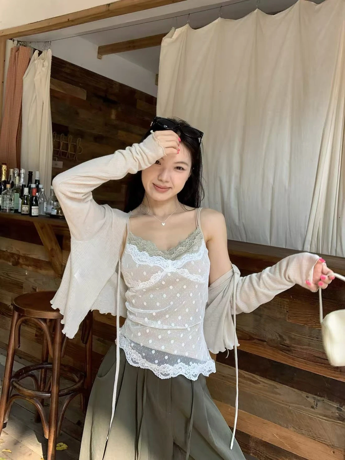 精緻蕾絲接背心