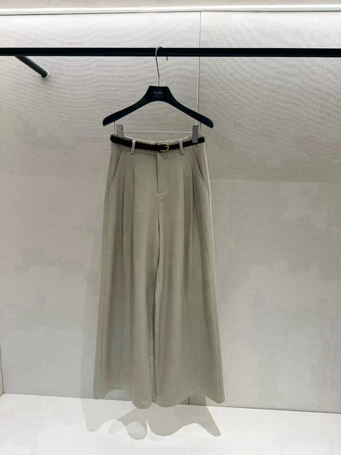 韓系極簡皮帶闊腿西裝褲-卡其/淺灰/咖-S/M/L(現貨）