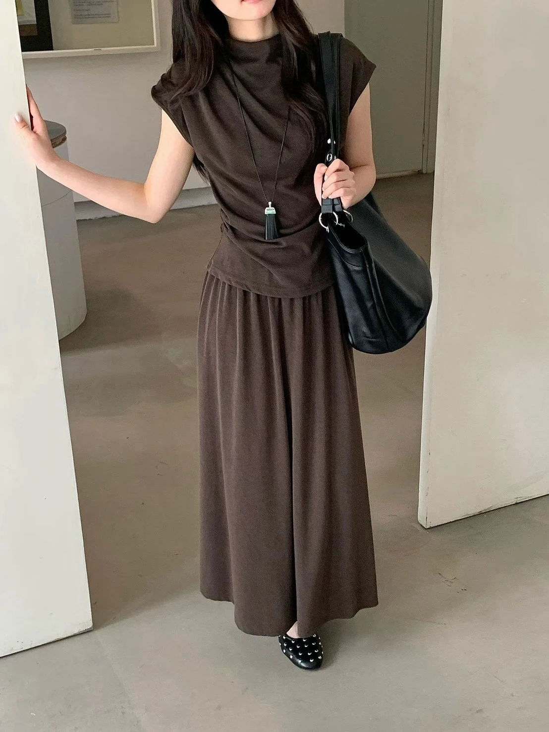 小立領抓皺顯瘦上衣長裙套裝-咖/黑(現貨)