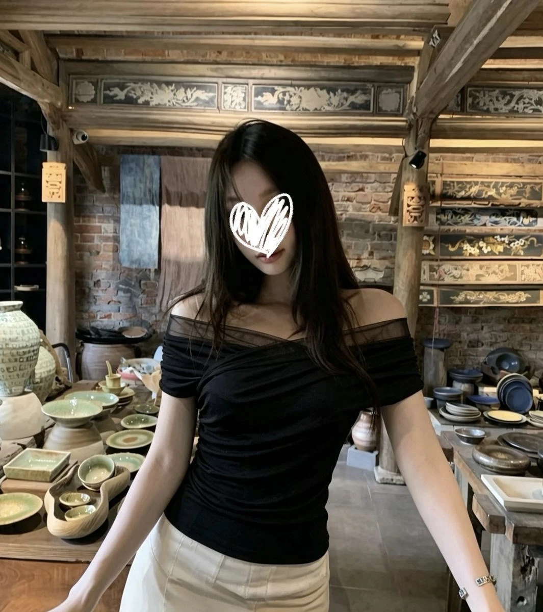 性感拼接網紗彈性上衣-杏/黑(現貨)
