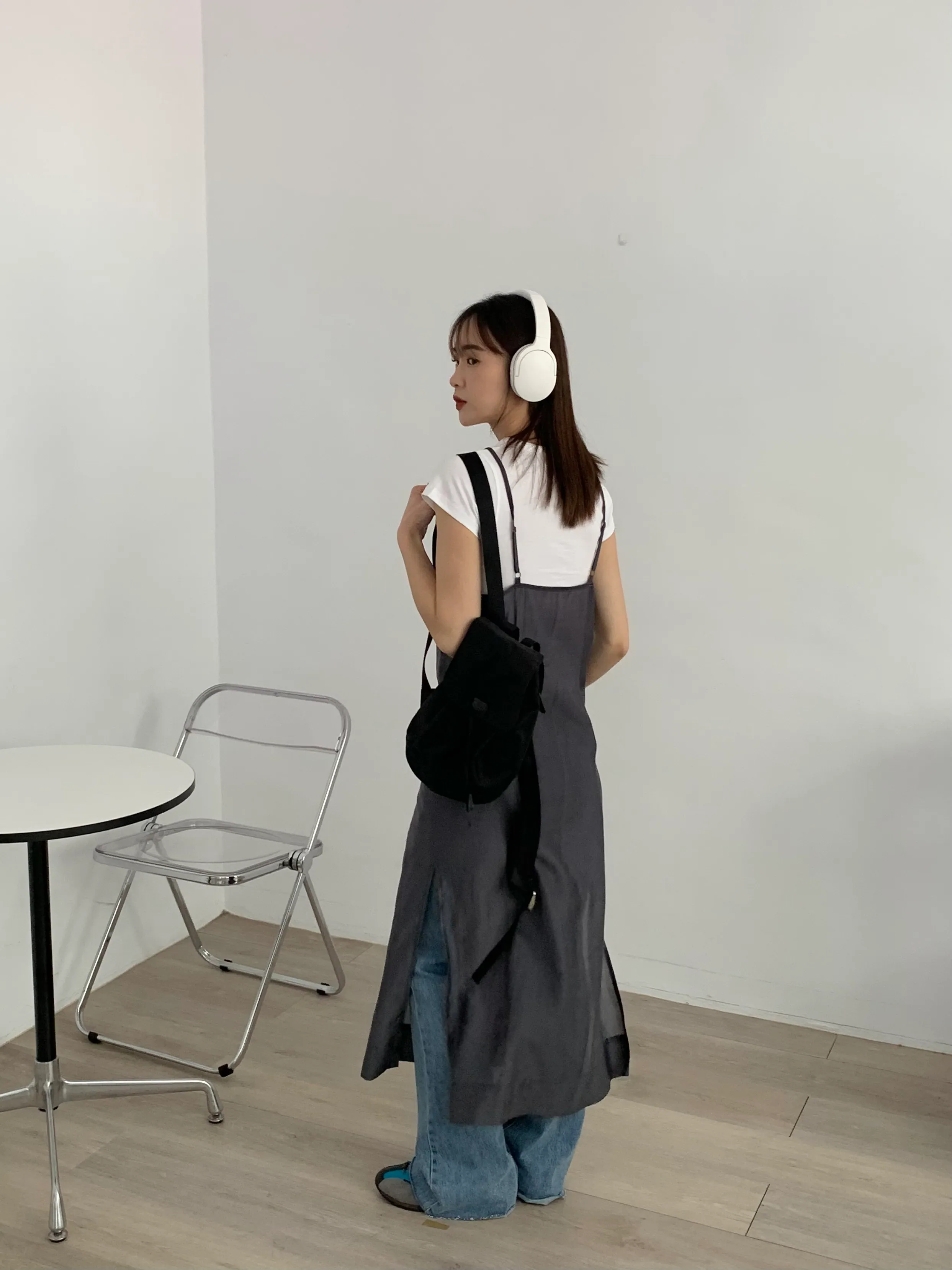 M003 細肩微透開衩洋