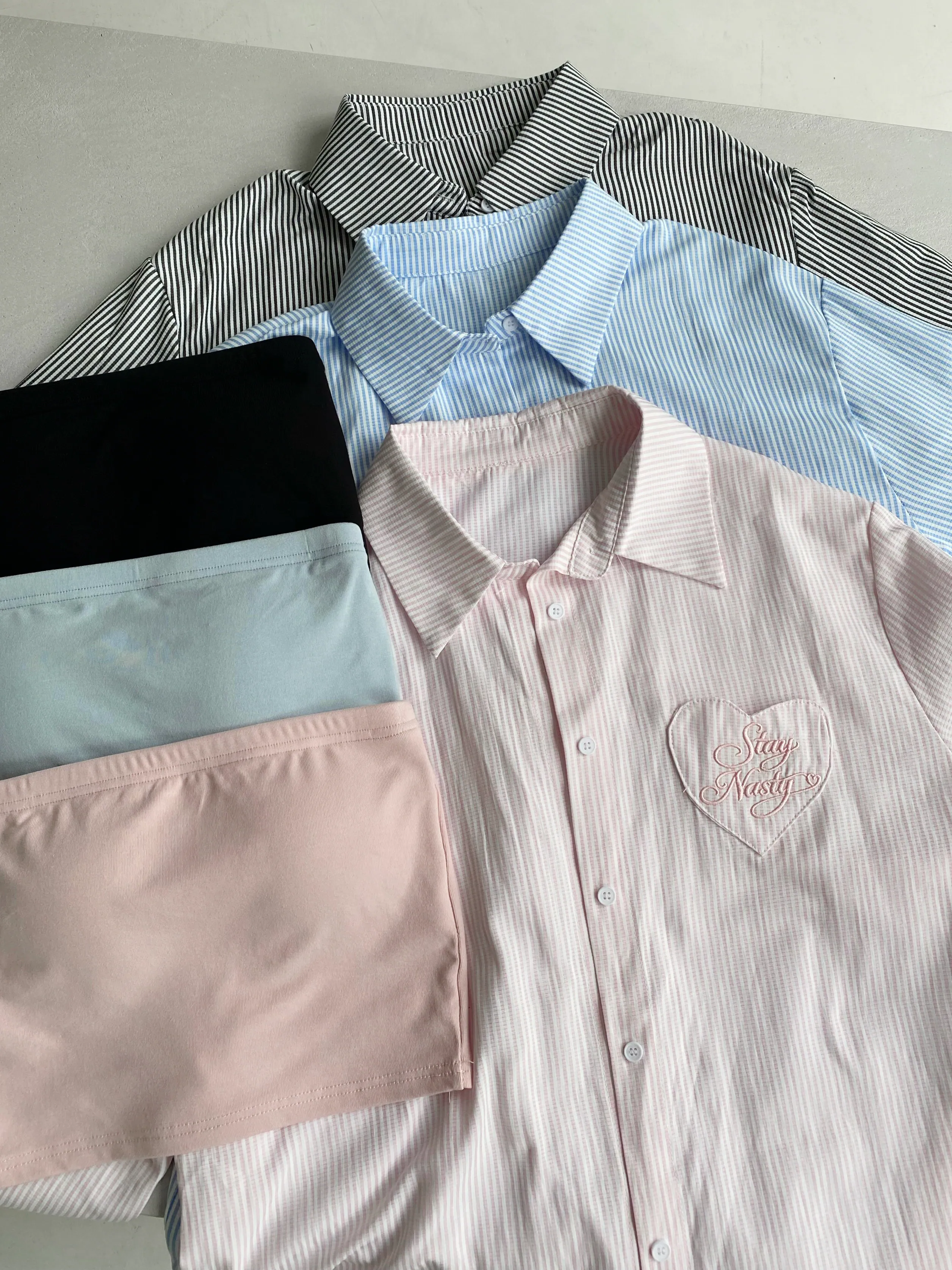 刺繡寬鬆兩件式襯衫