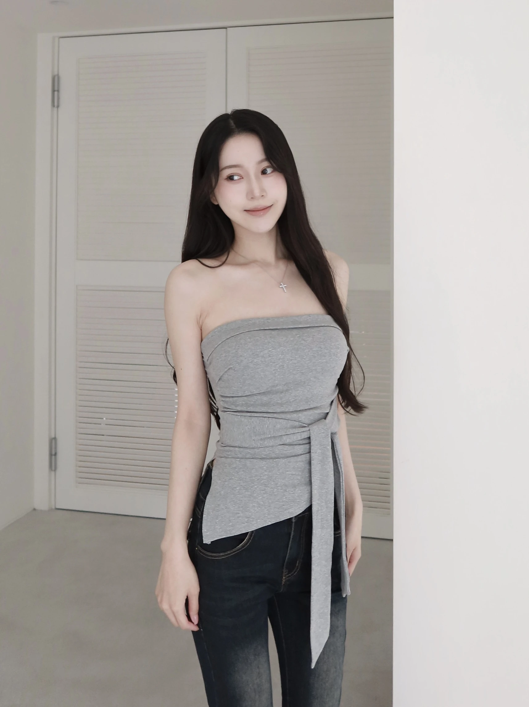 抓皺不對稱平口綁腰Bra Top