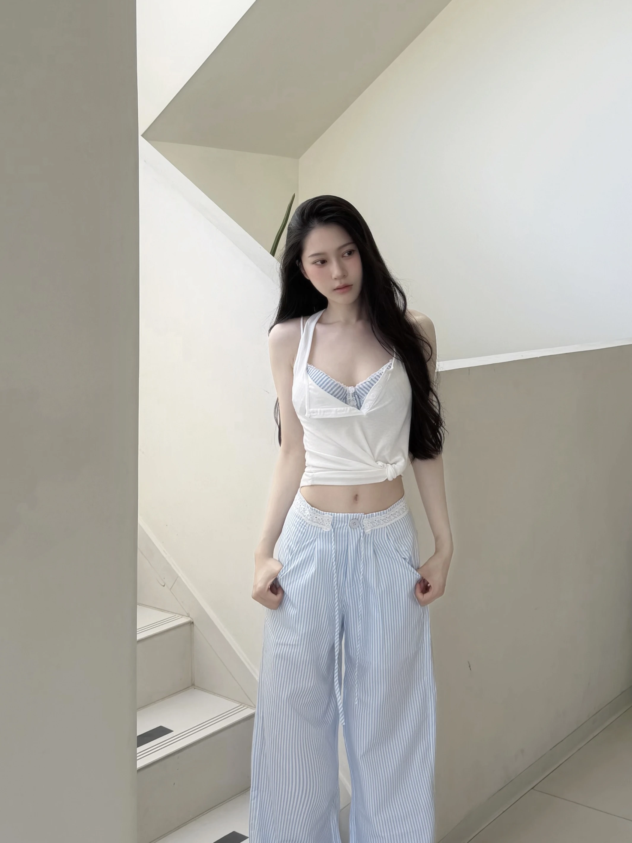 夏日微透感兩件式細肩背心