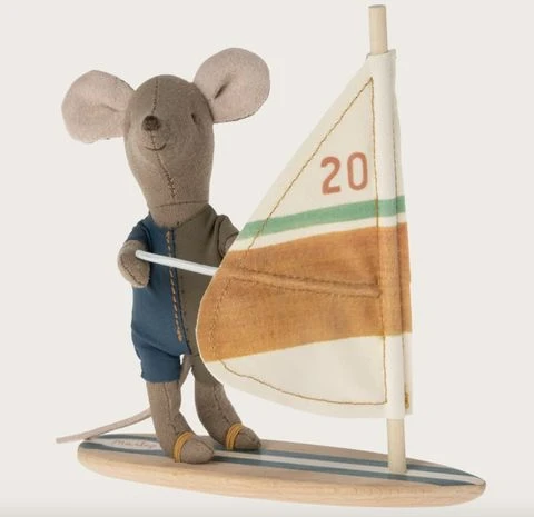 海灘衝浪小弟鼠 Beach mice, Surfer little brother